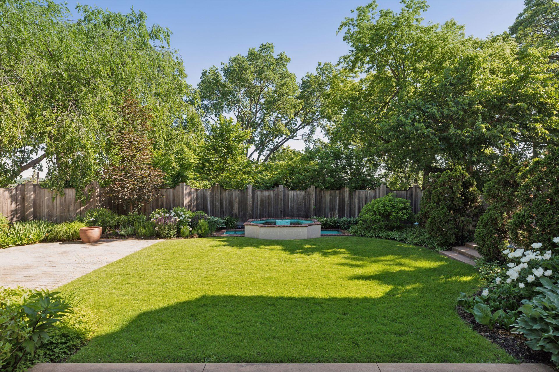 1418 Mount Curve Avenue