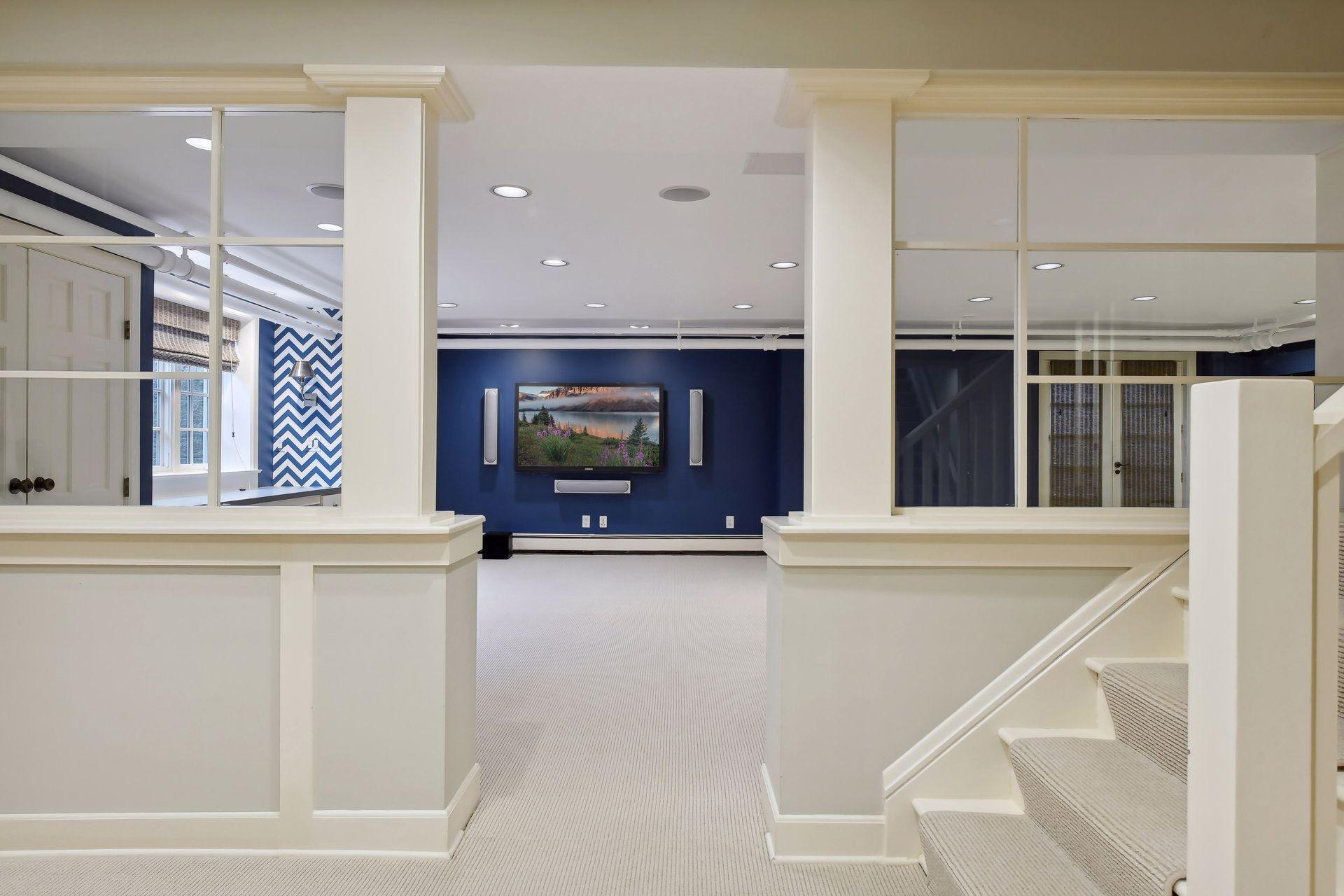 1418 Mount Curve Avenue