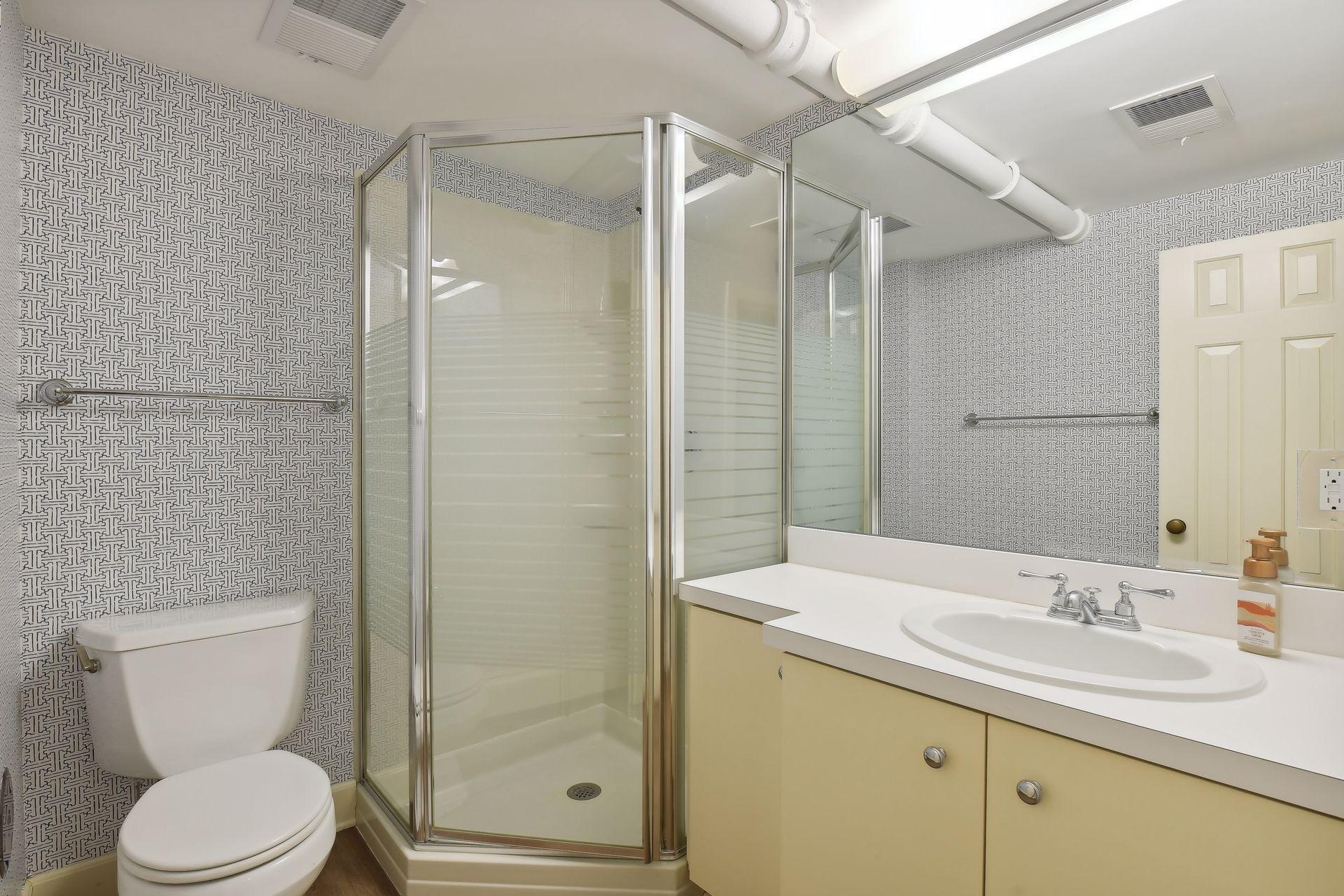 1418 Mount Curve Avenue