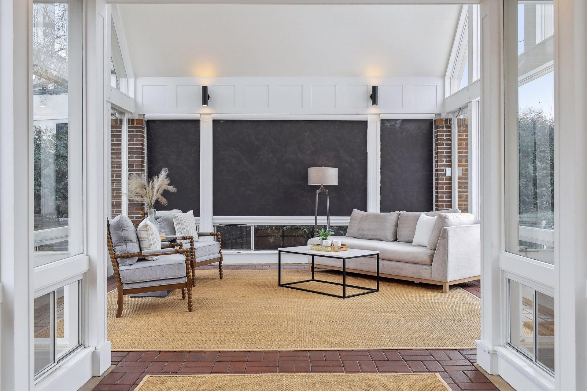 1418 Mount Curve Avenue