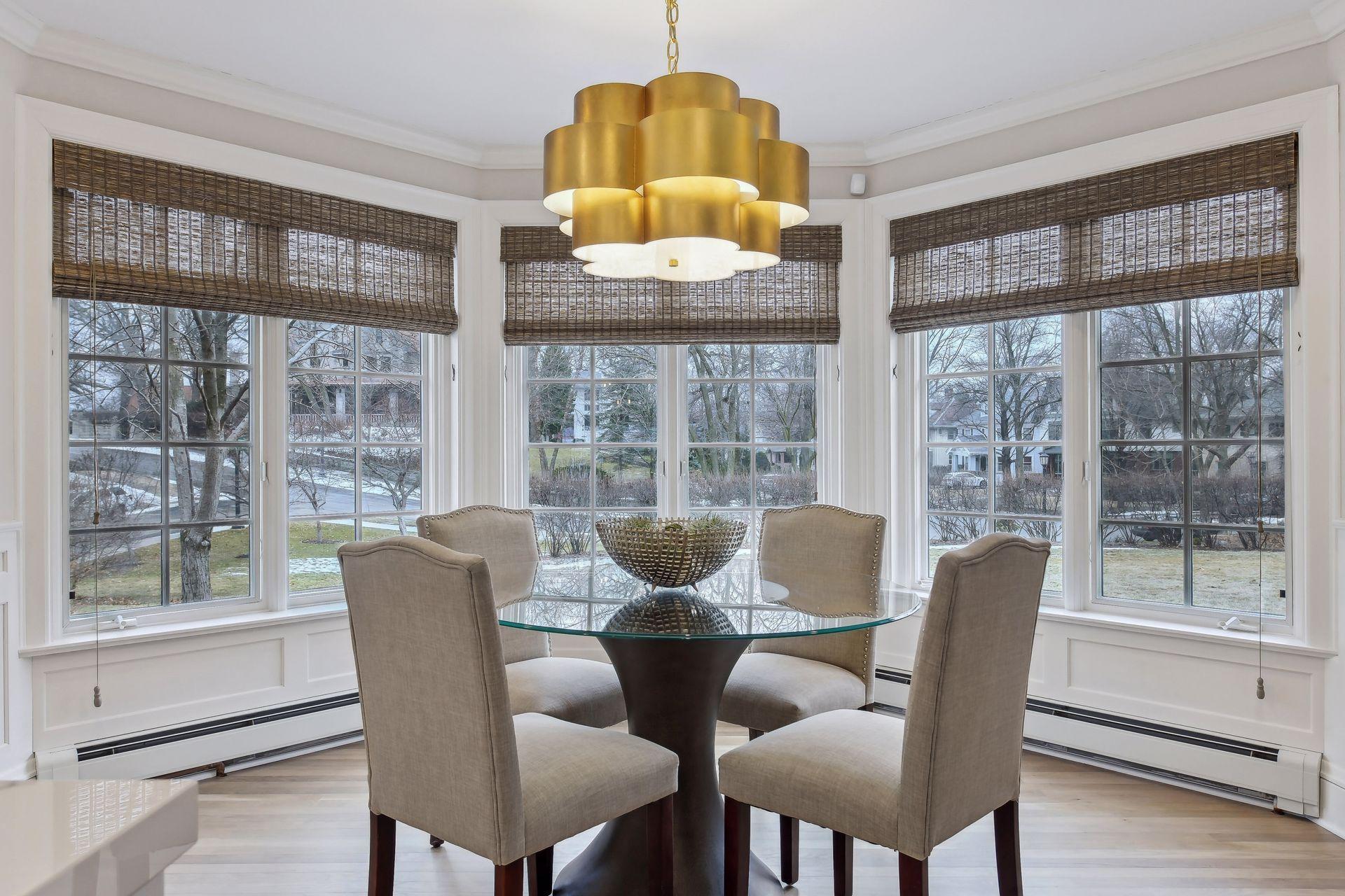 1418 Mount Curve Avenue