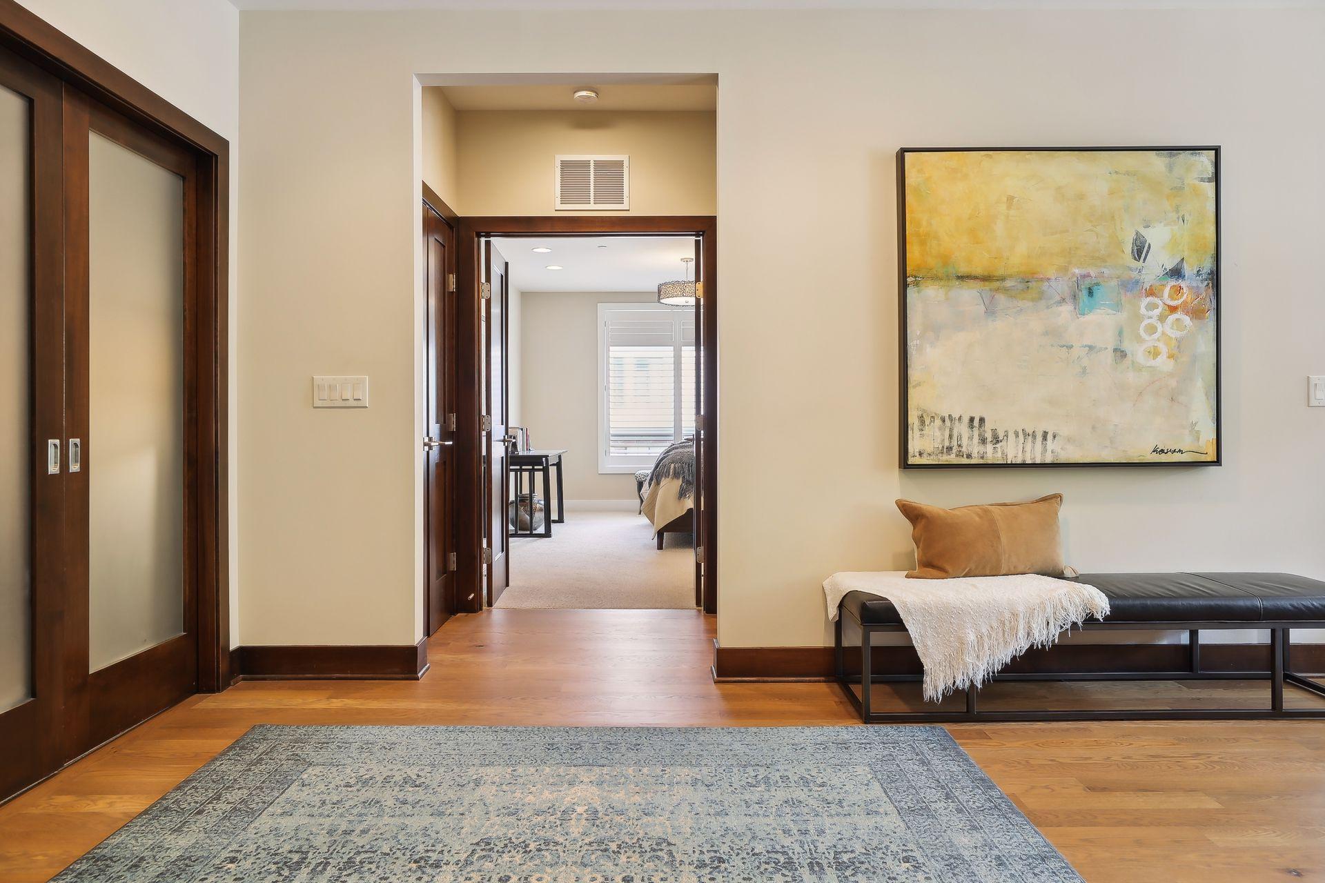 875 Lake Street N Unit: 220