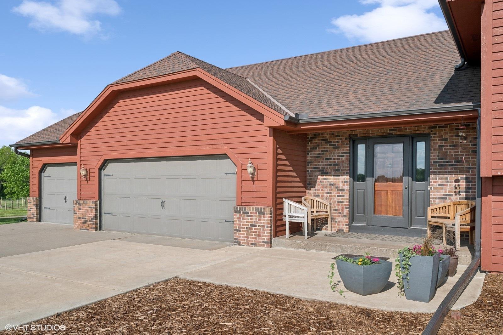 10680 Jonquil Lane