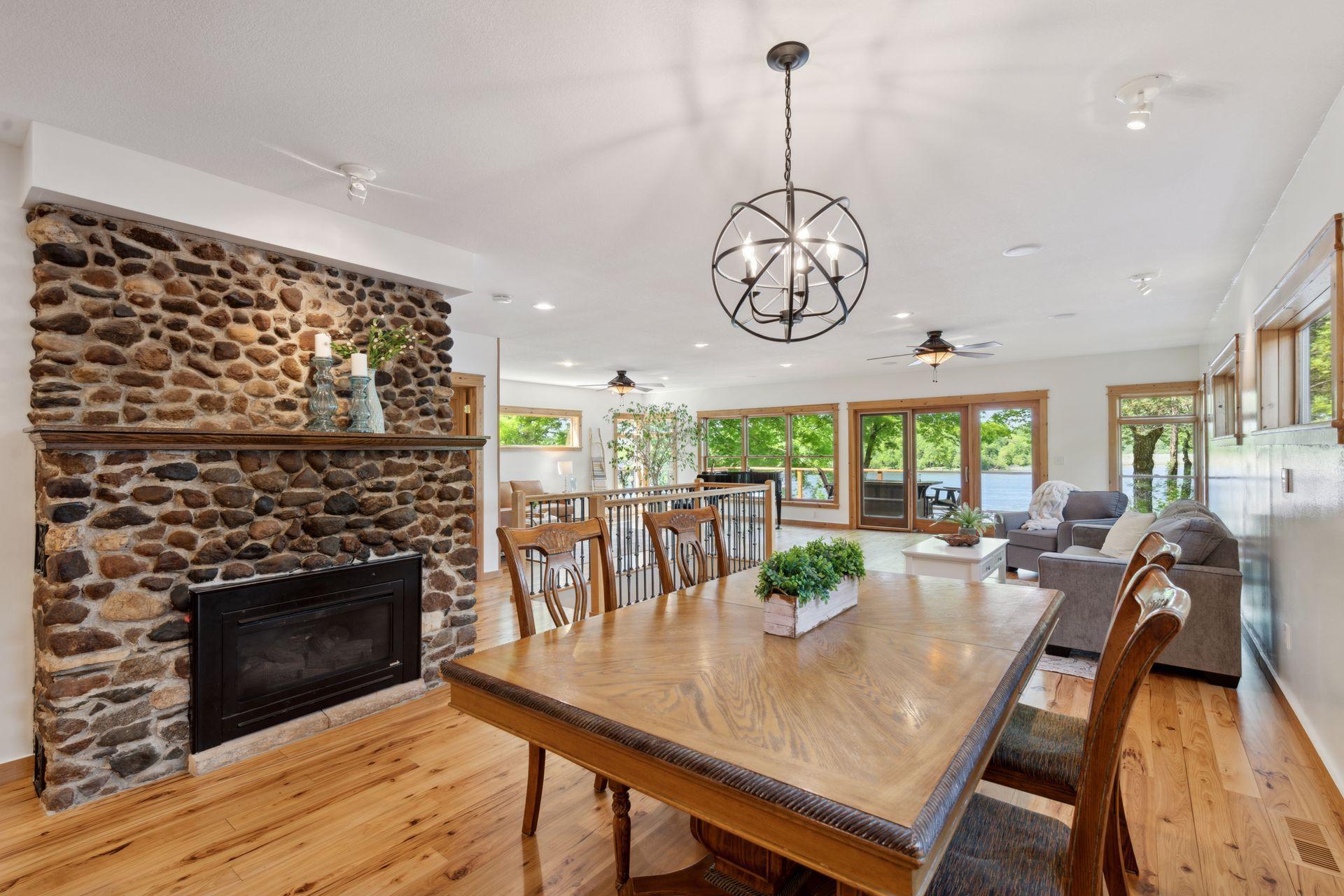 6256 Red Oak Road
