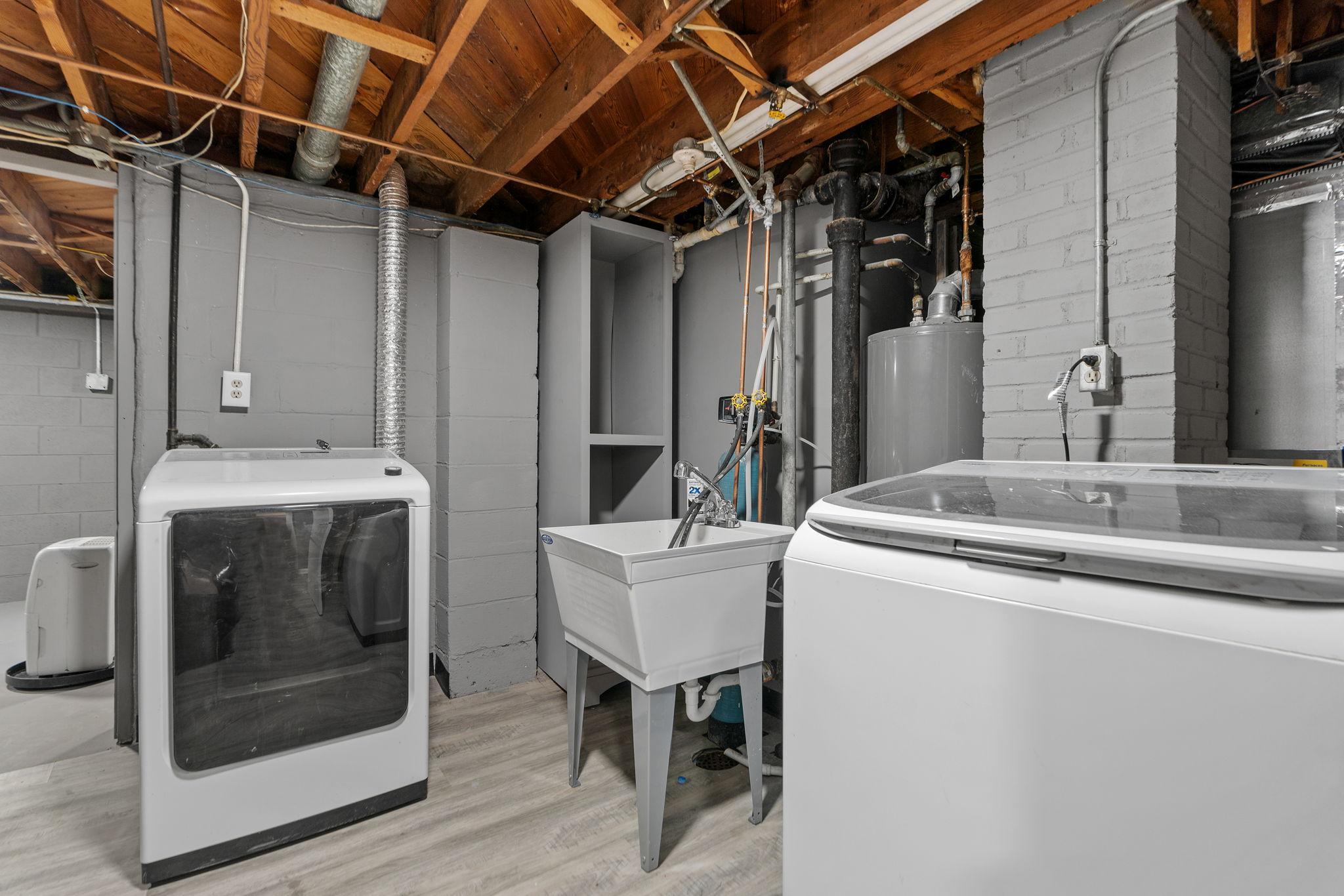 2119 Geranium Avenue E