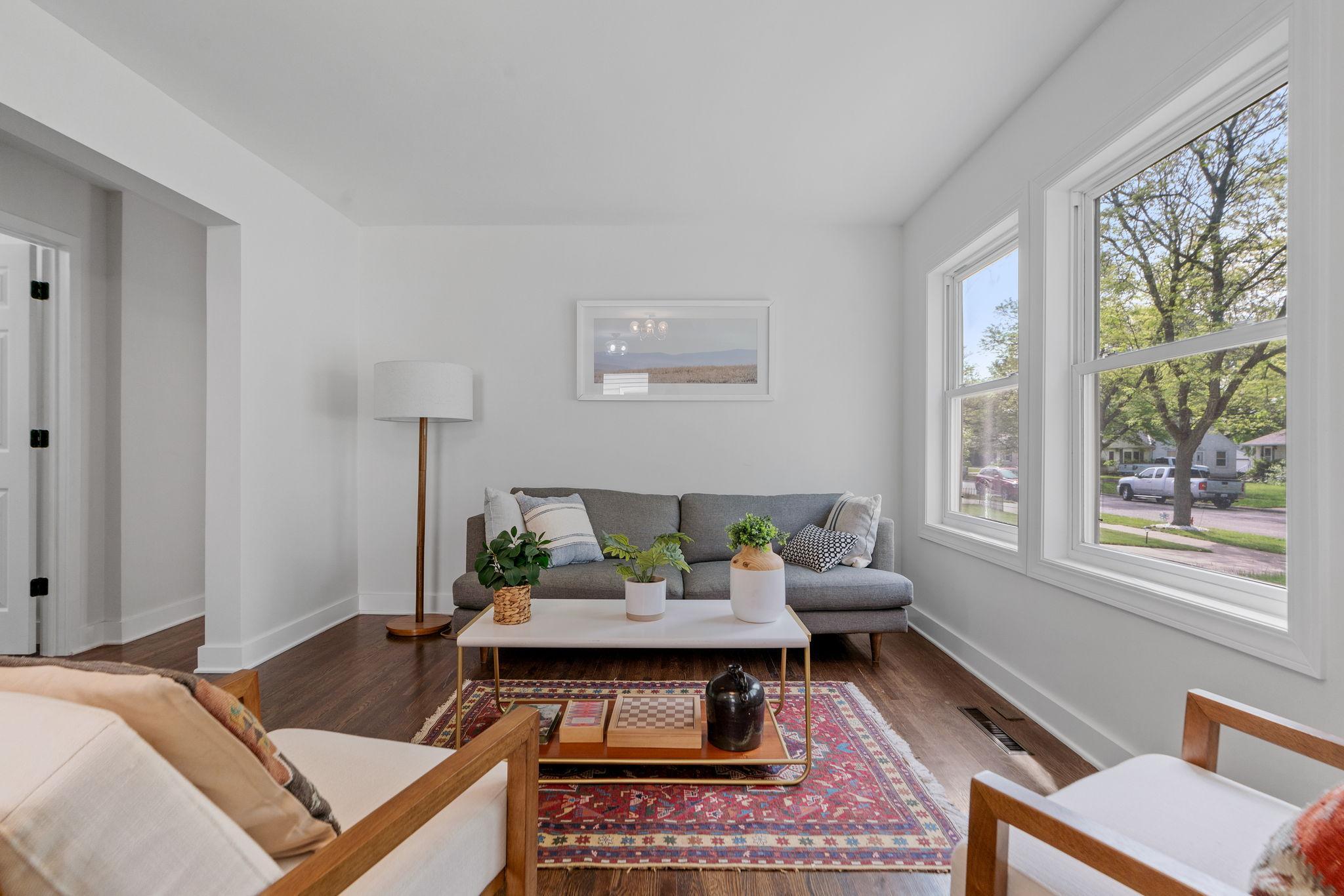 2119 Geranium Avenue E