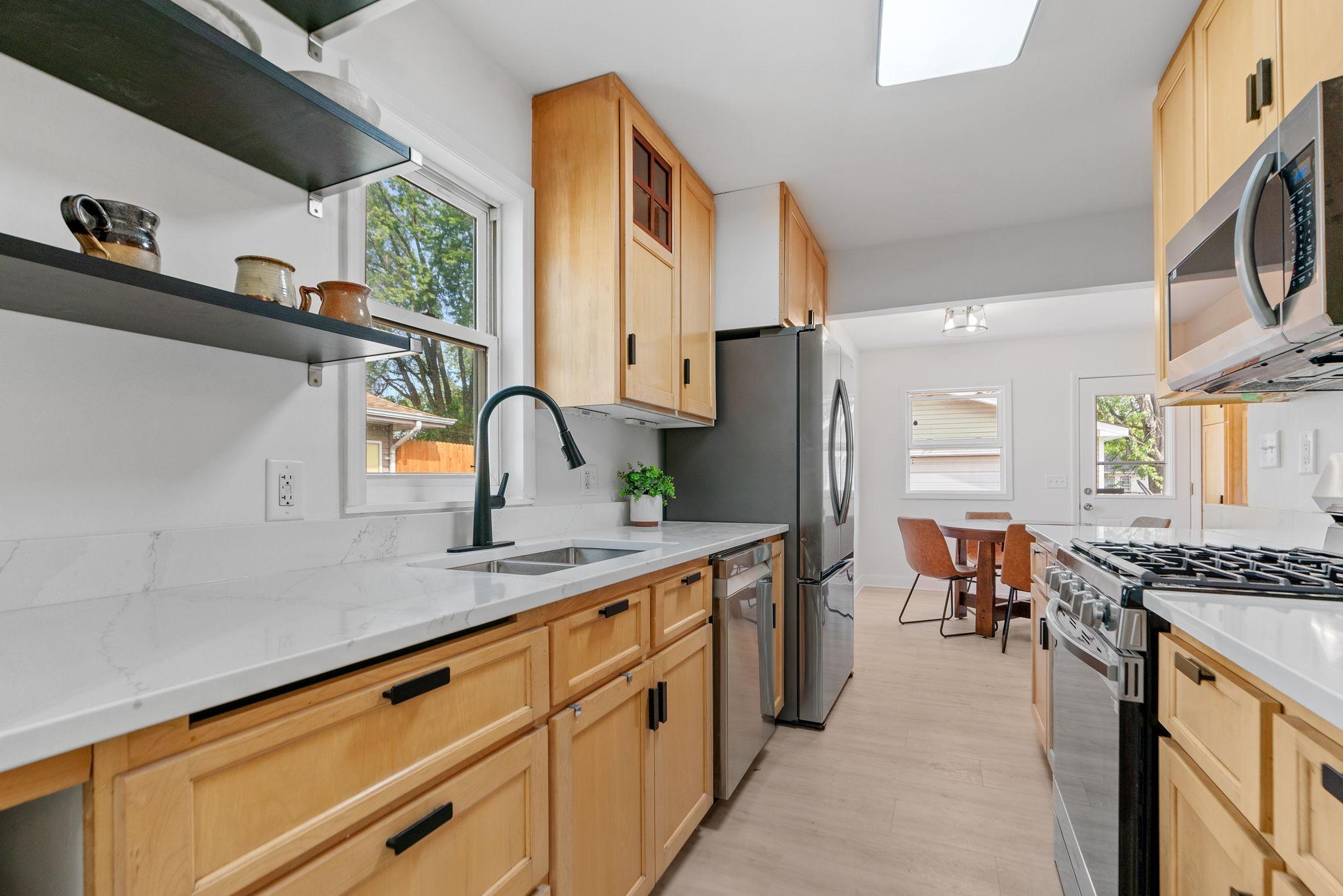 2119 Geranium Avenue E