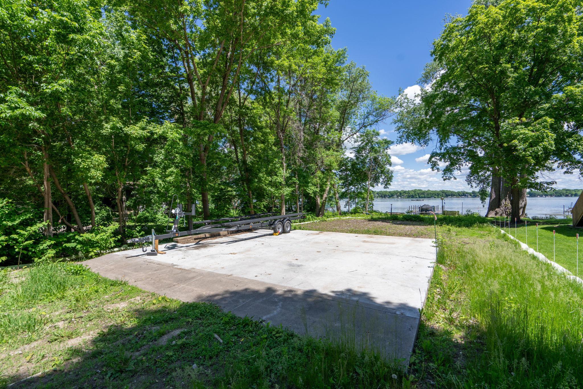 2006 Shorewood Ln