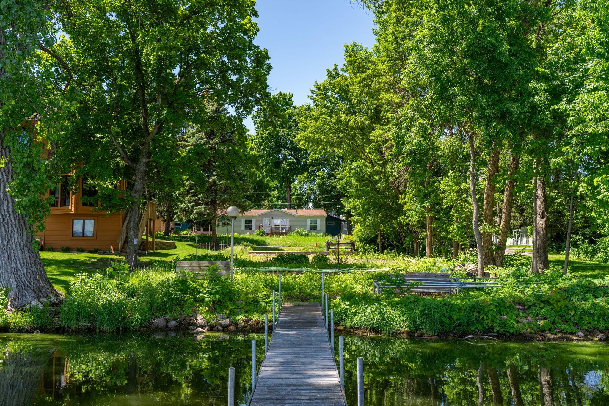 2006 Shorewood Ln