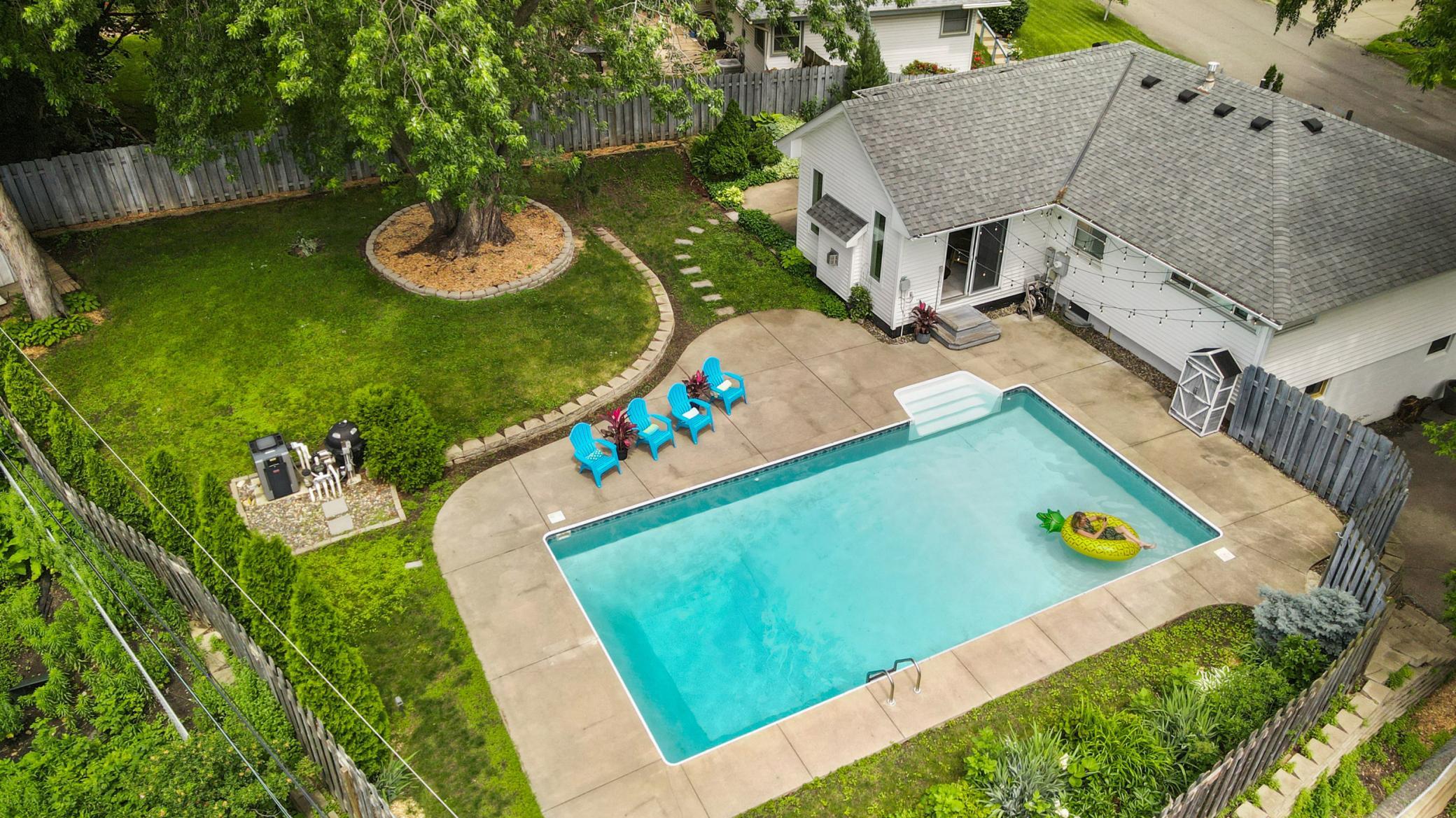 1828 Parker Lane