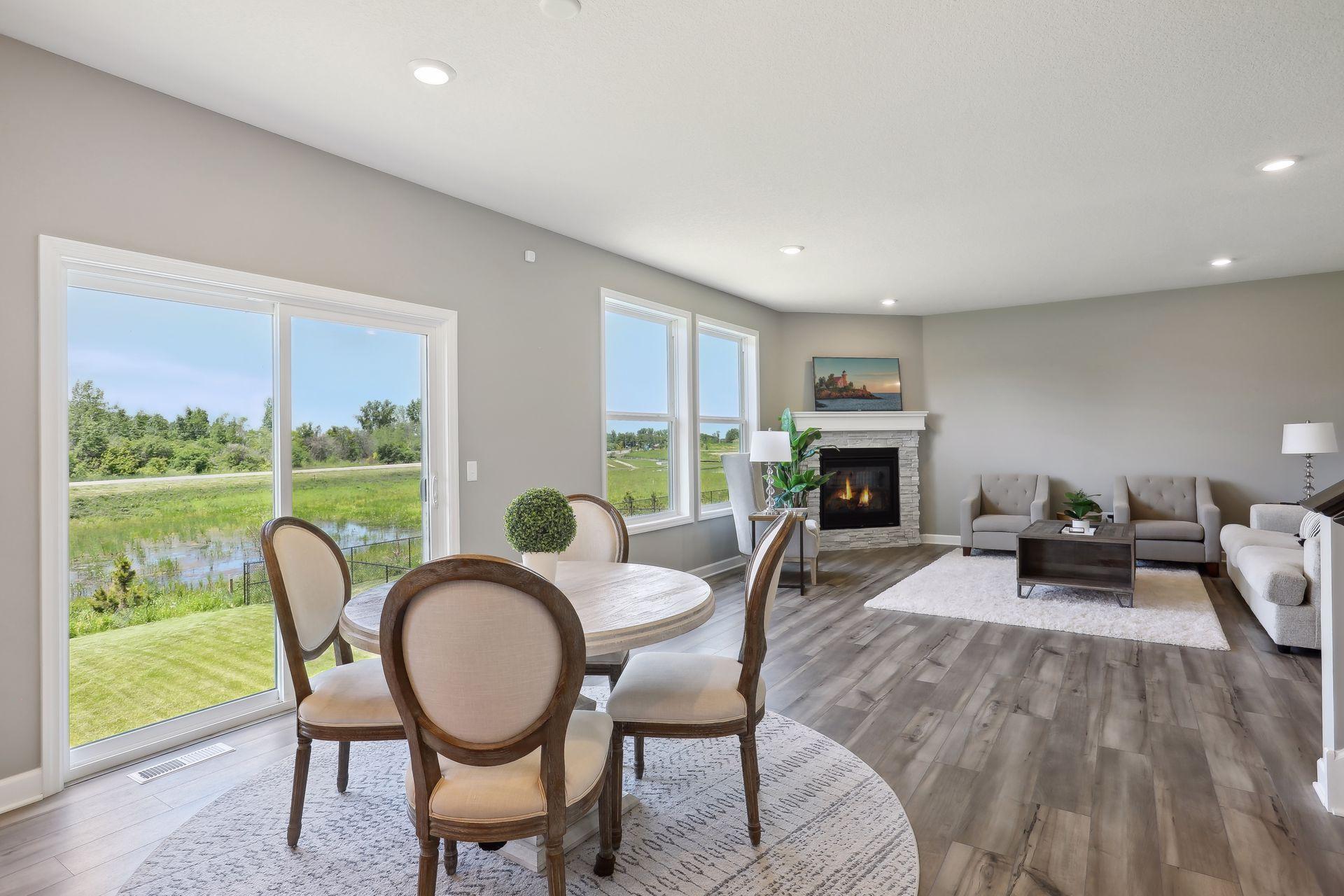 7397 Forest Lane