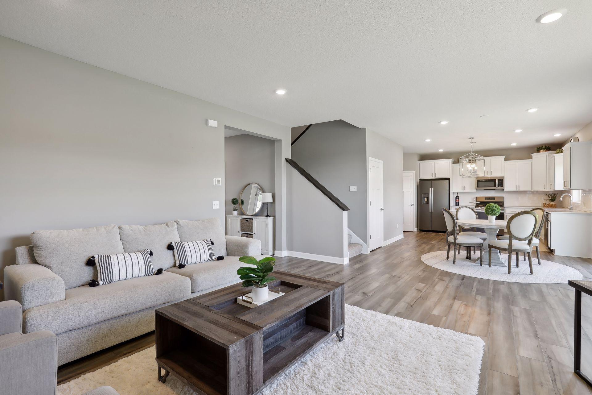 7397 Forest Lane