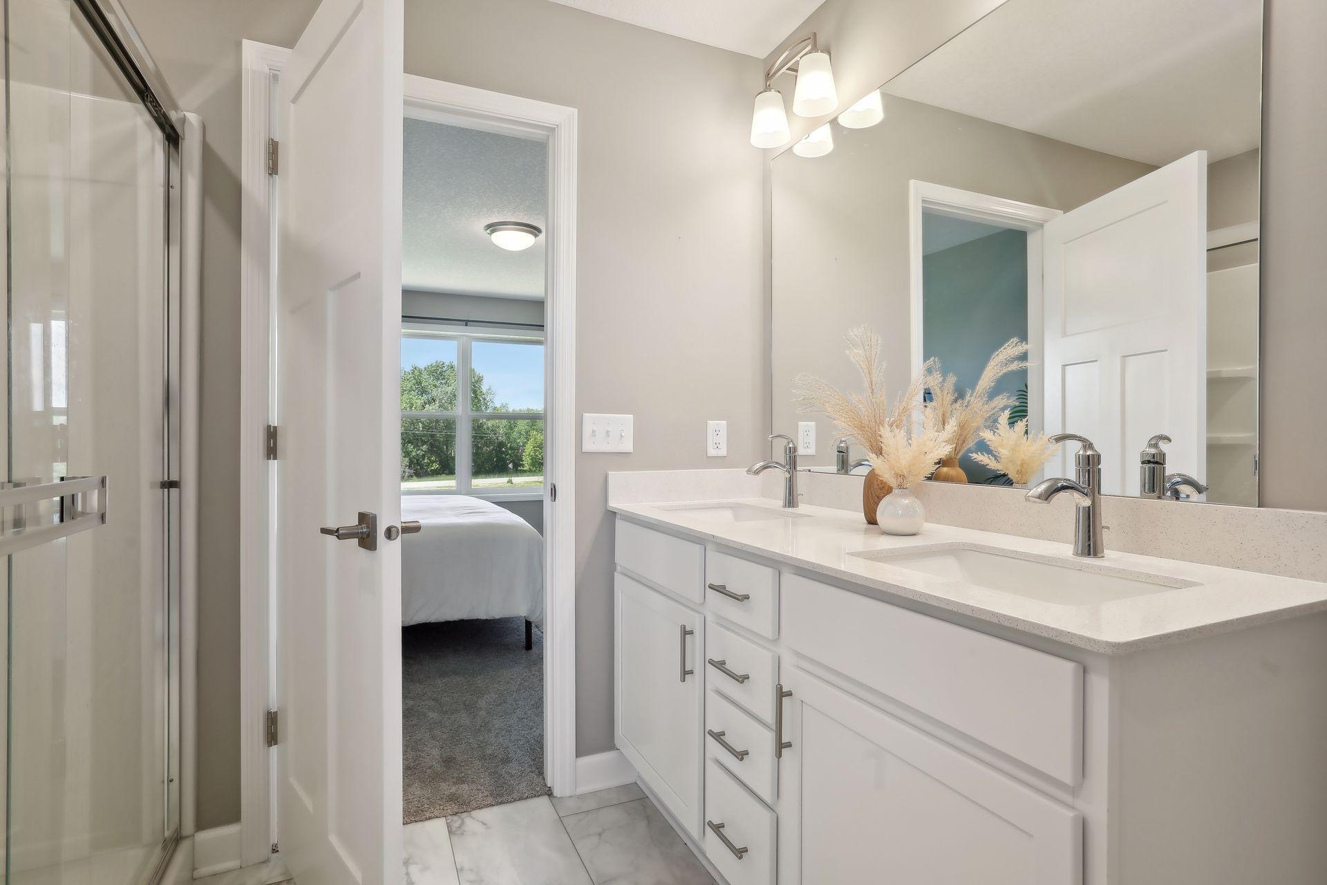 7397 Forest Lane