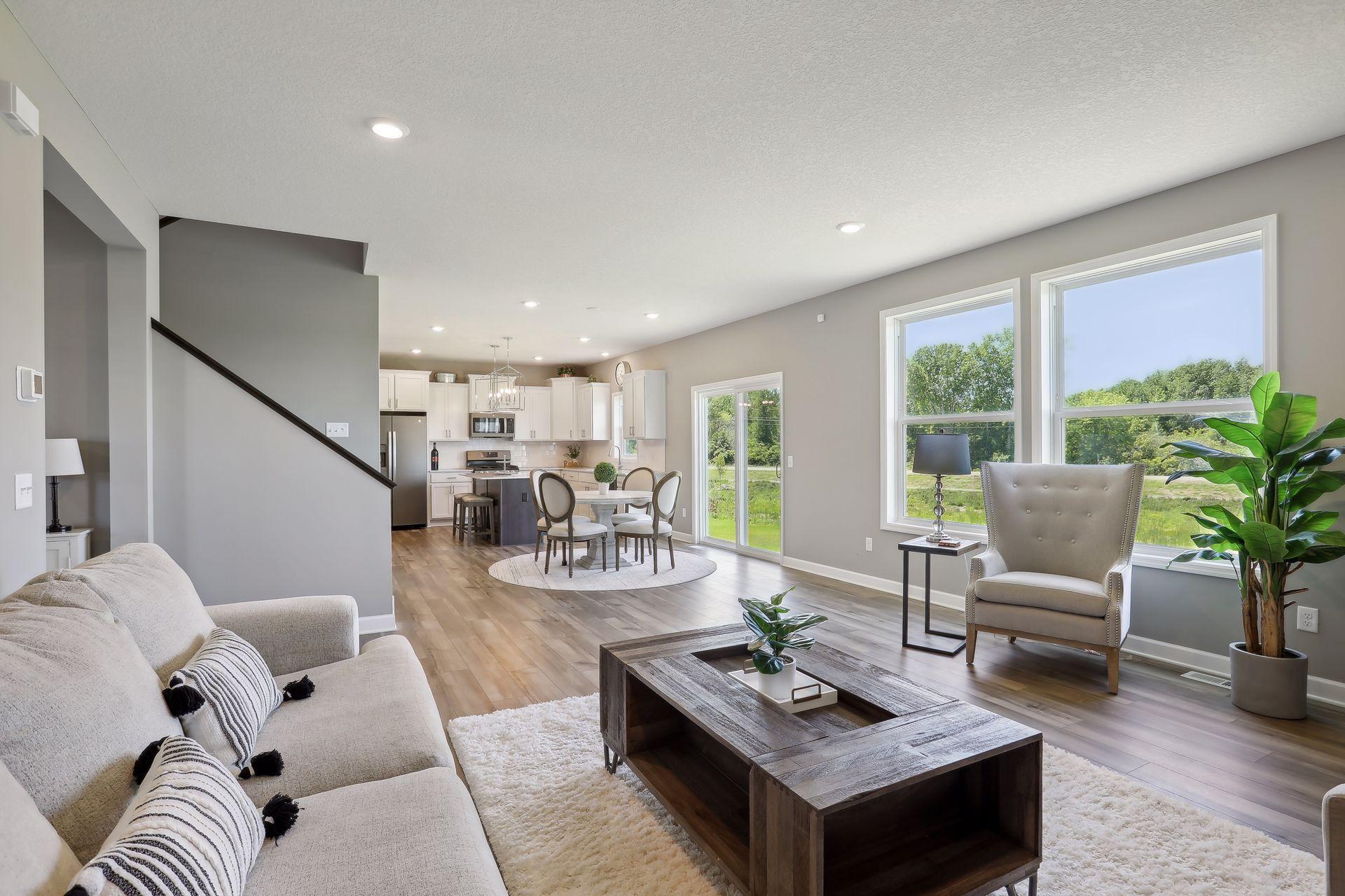 7397 Forest Lane
