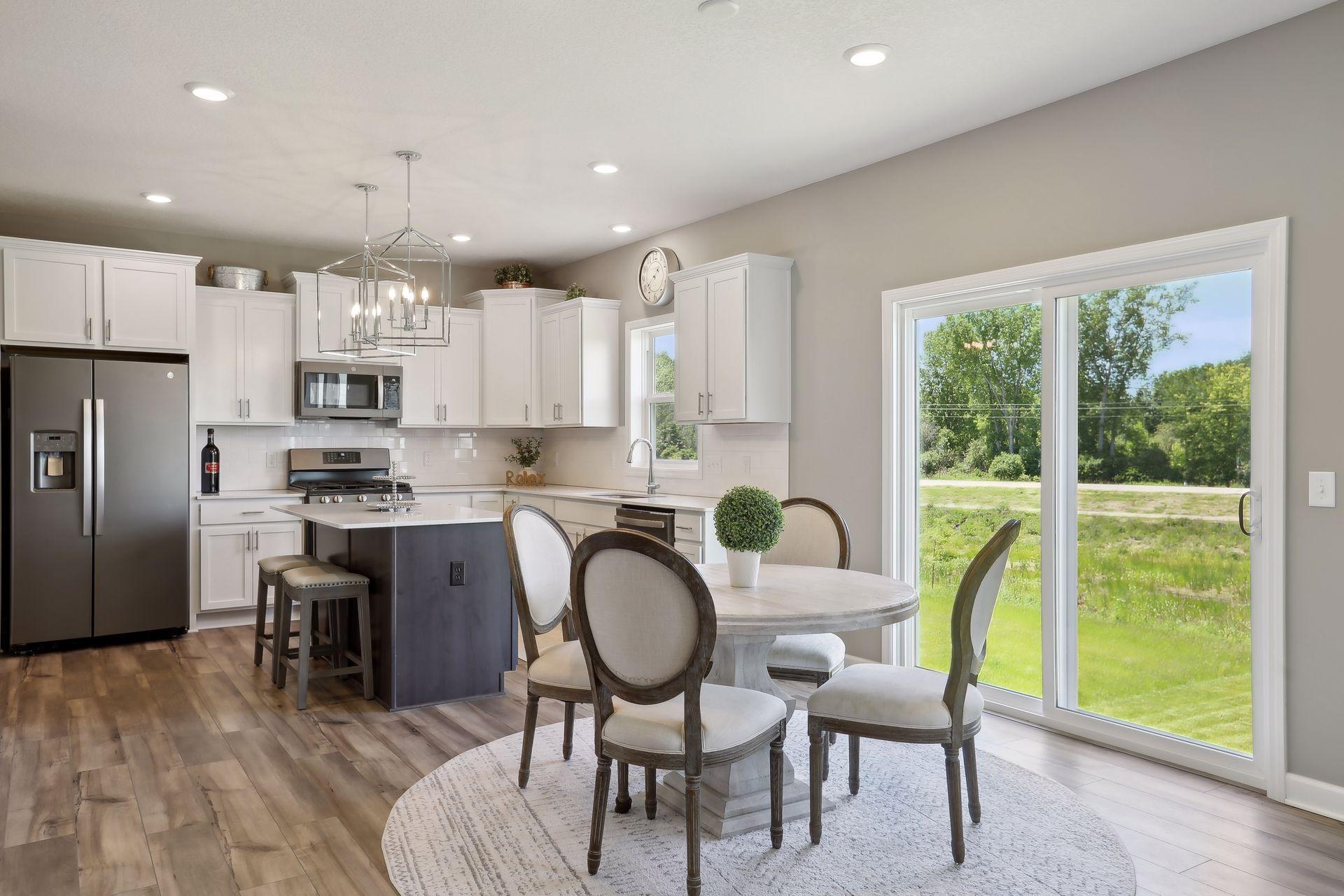 7397 Forest Lane