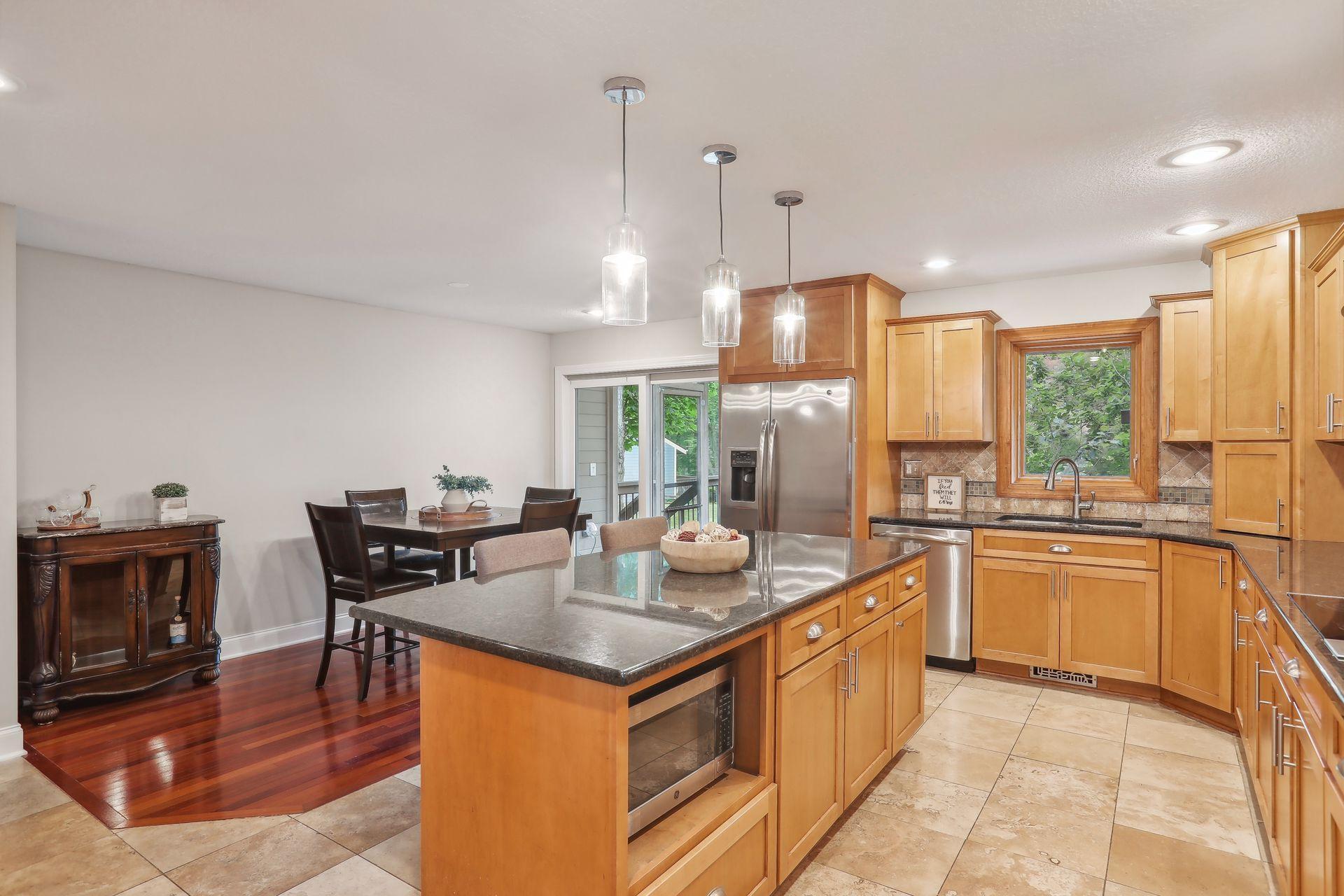 1860 Rolling Green Curve