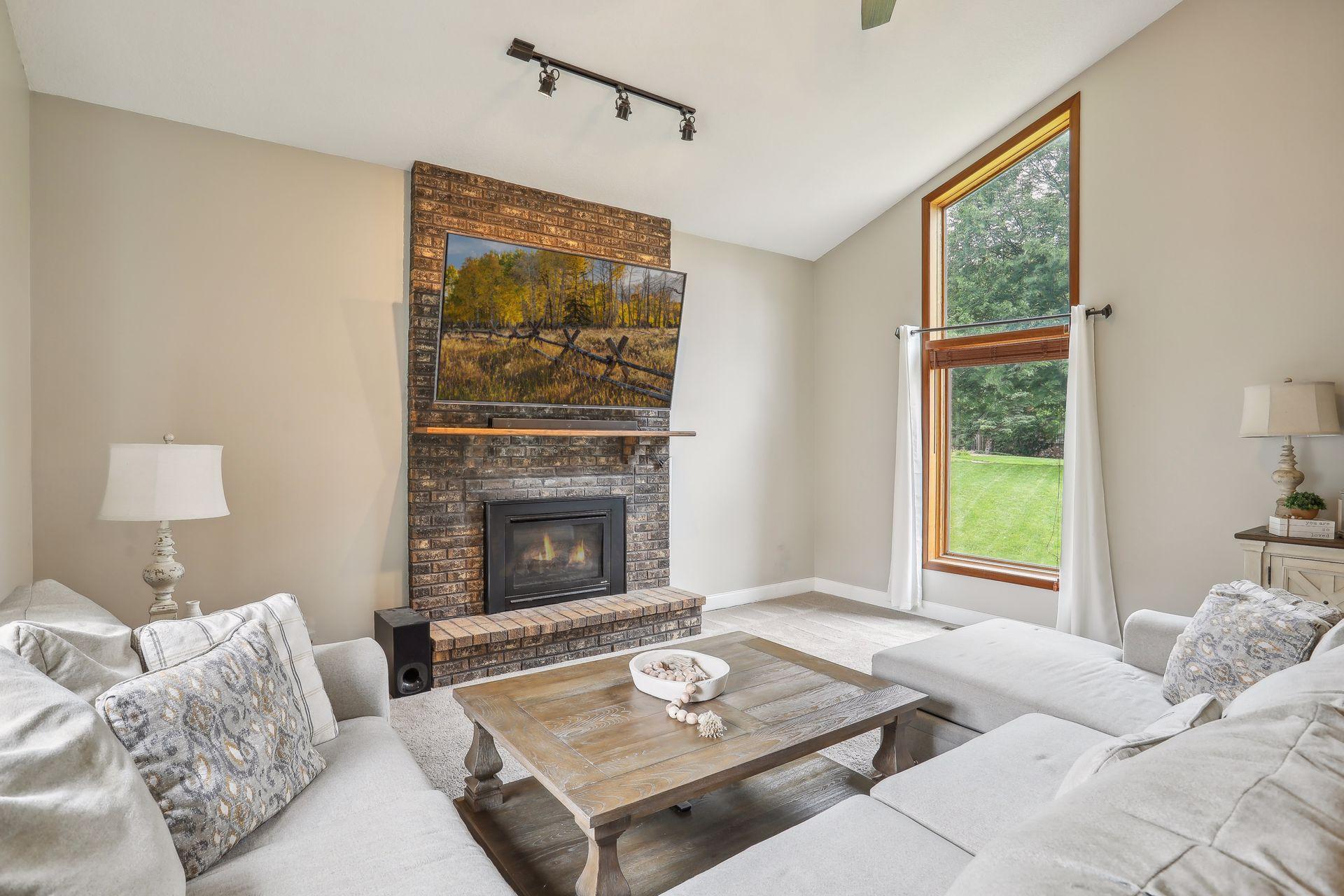 1860 Rolling Green Curve