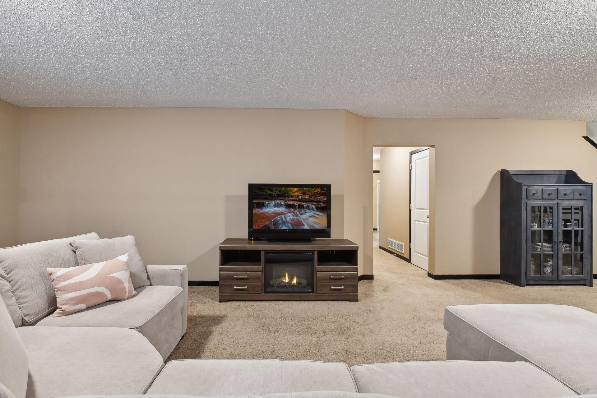 8652 Lake Riley Drive