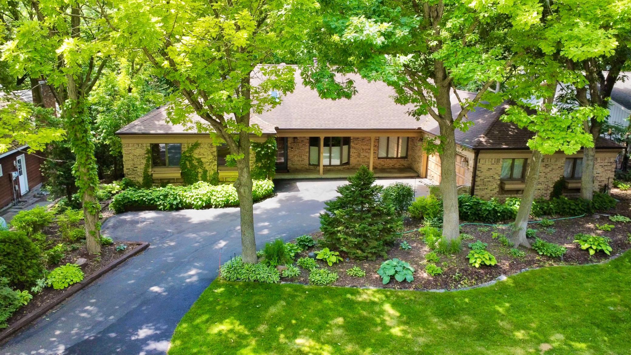 9128 Decatur Avenue S