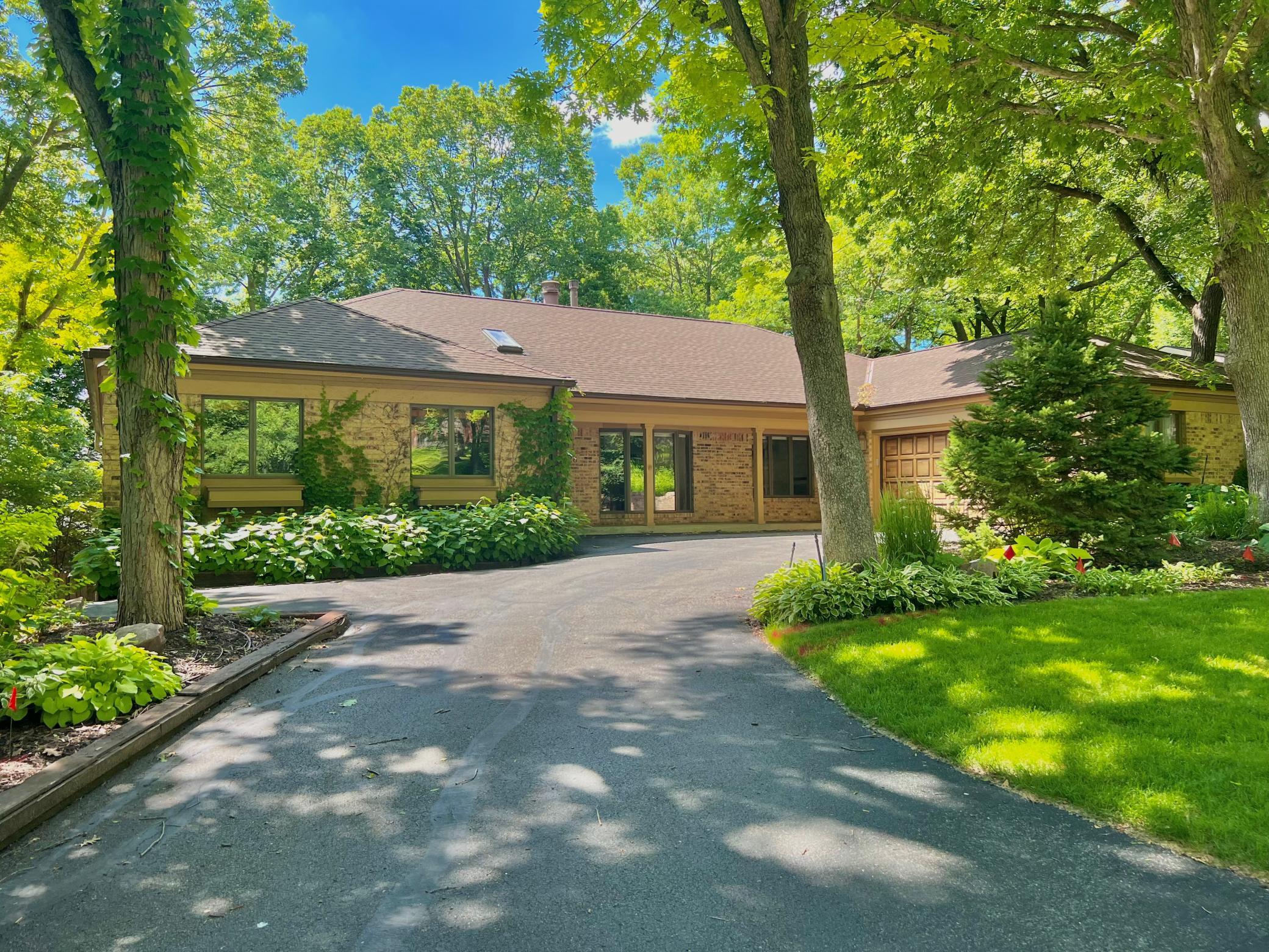 9128 Decatur Avenue S