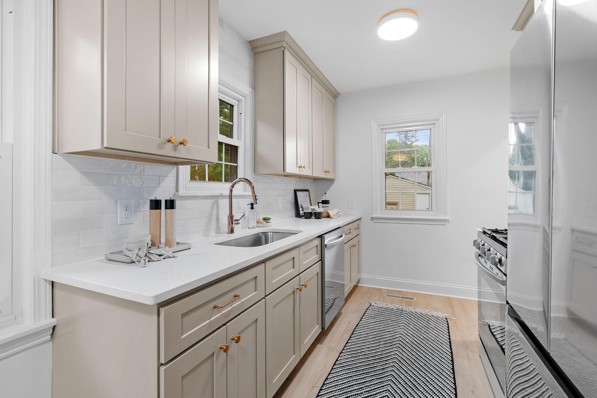 3347 Brownlow Avenue