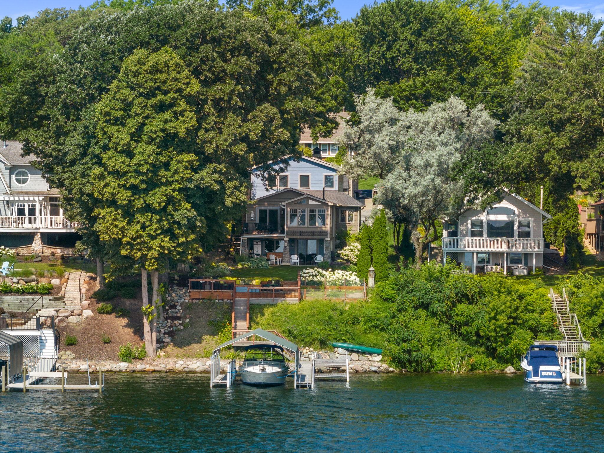 3020 Highland Boulevard