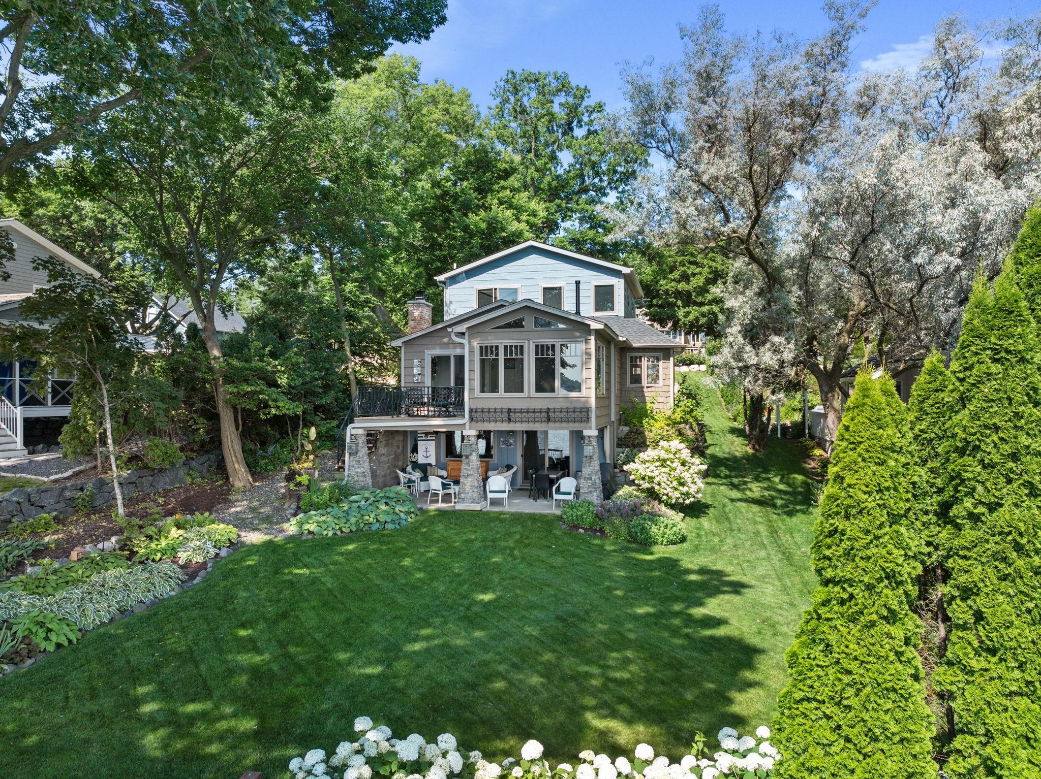 3020 Highland Boulevard