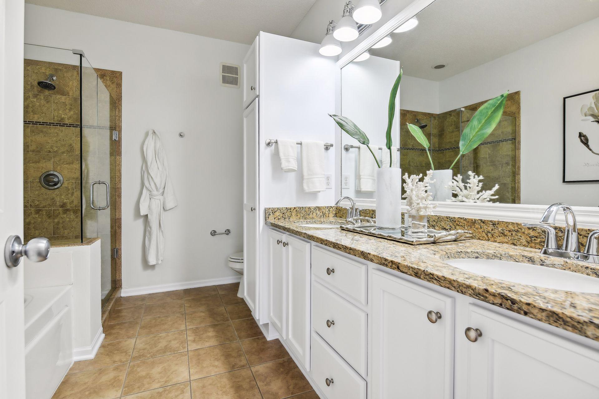 57 4th Avenue N Unit: 104