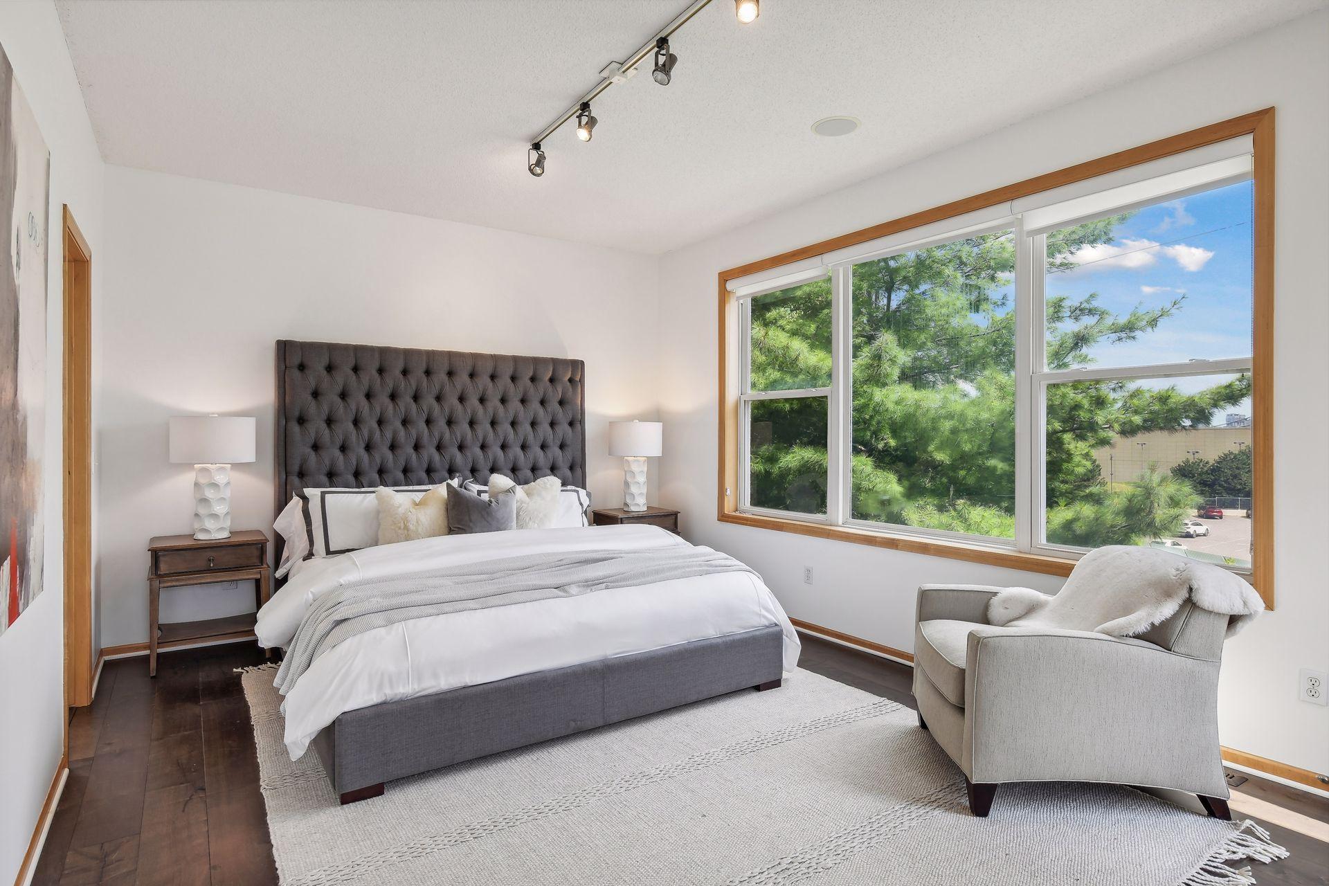 57 4th Avenue N Unit: 104