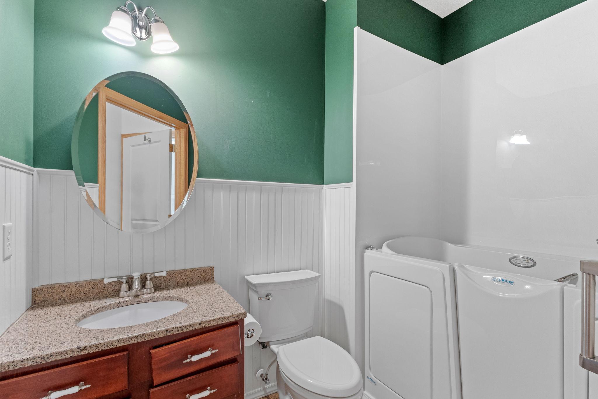 10656 188th Avenue NW