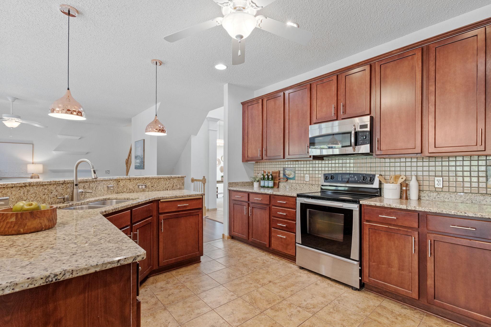 10656 188th Avenue NW