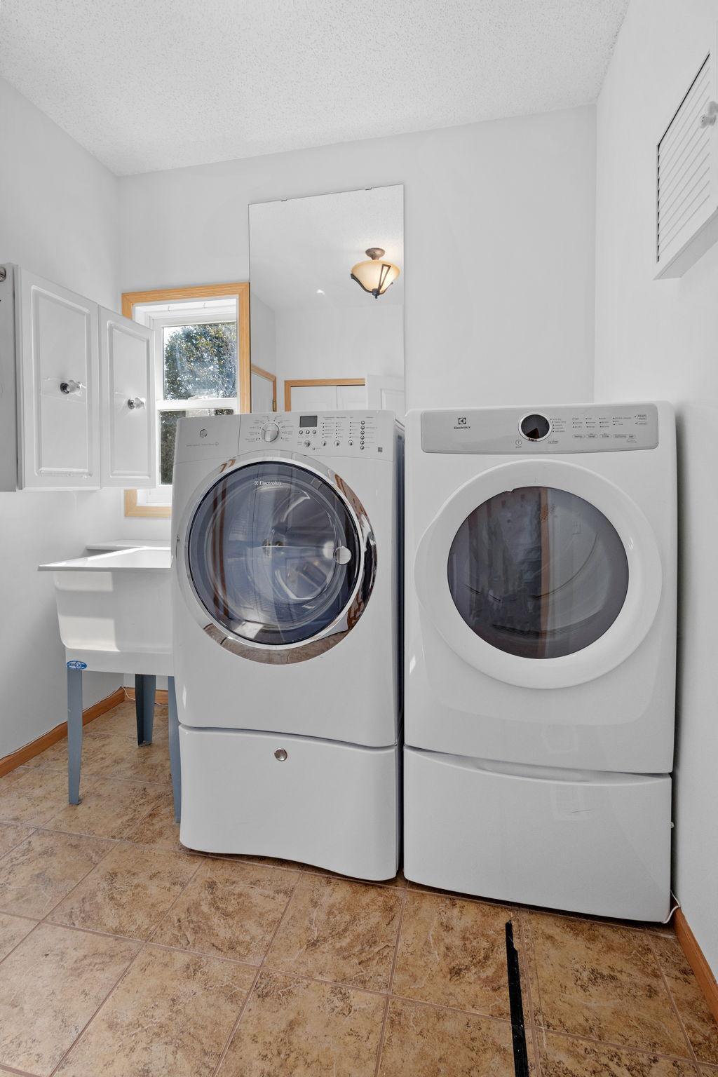 10656 188th Avenue NW