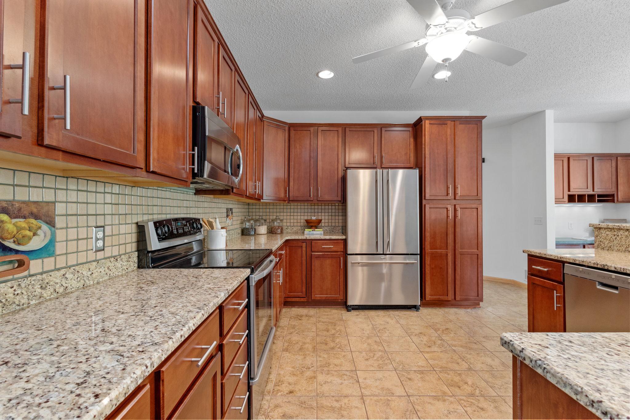 10656 188th Avenue NW