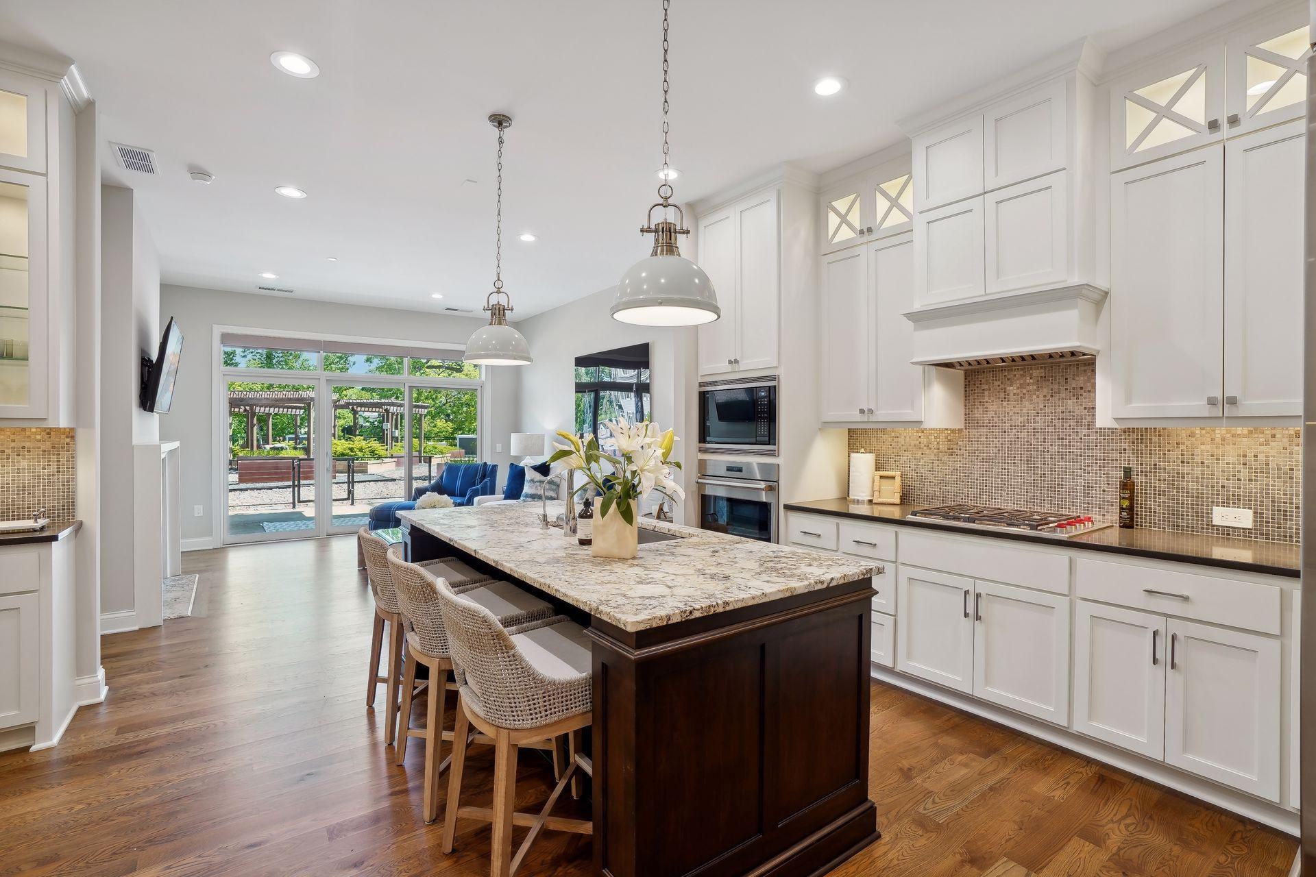 935 Lake Street E Unit: 209