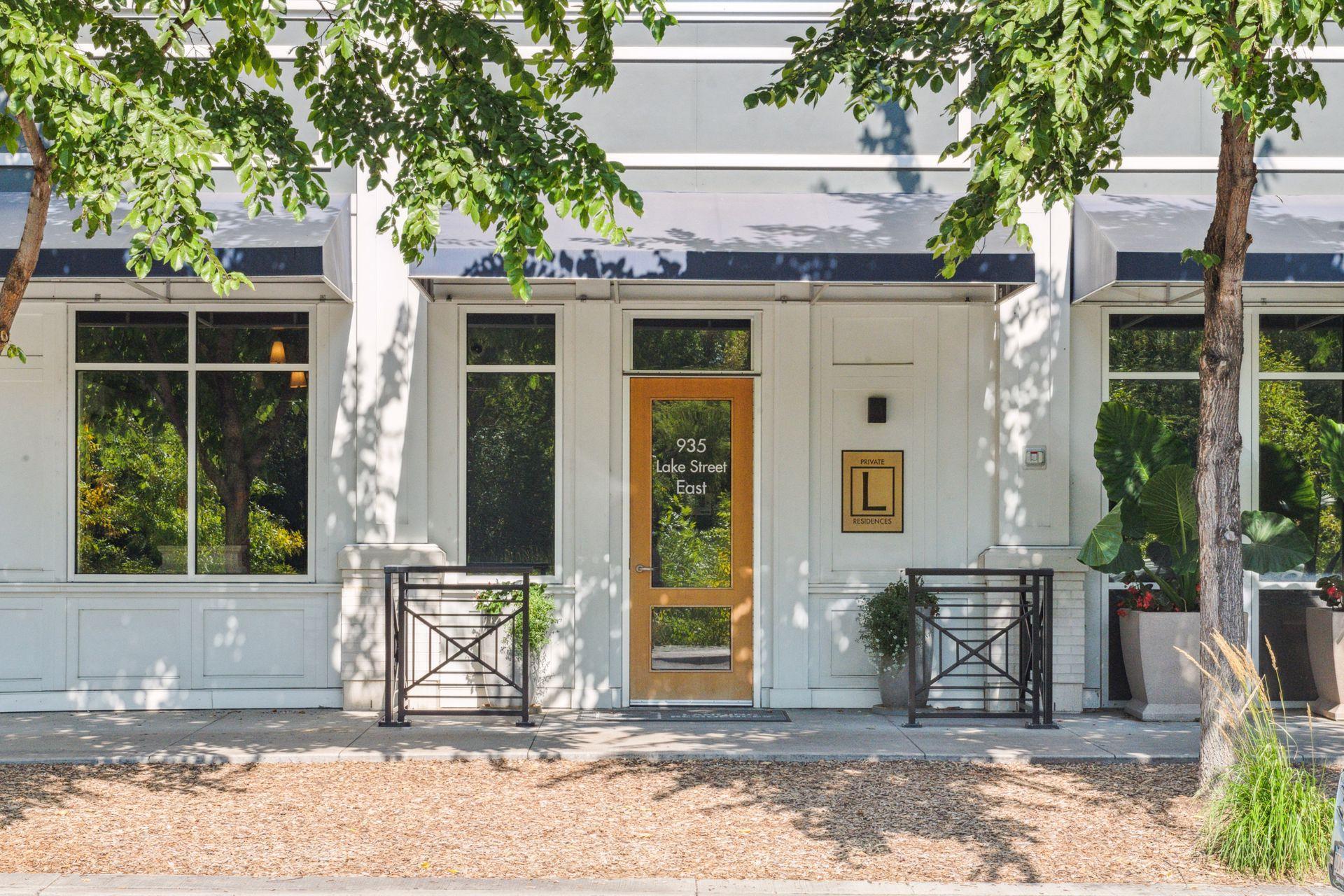 935 Lake Street E Unit: 209