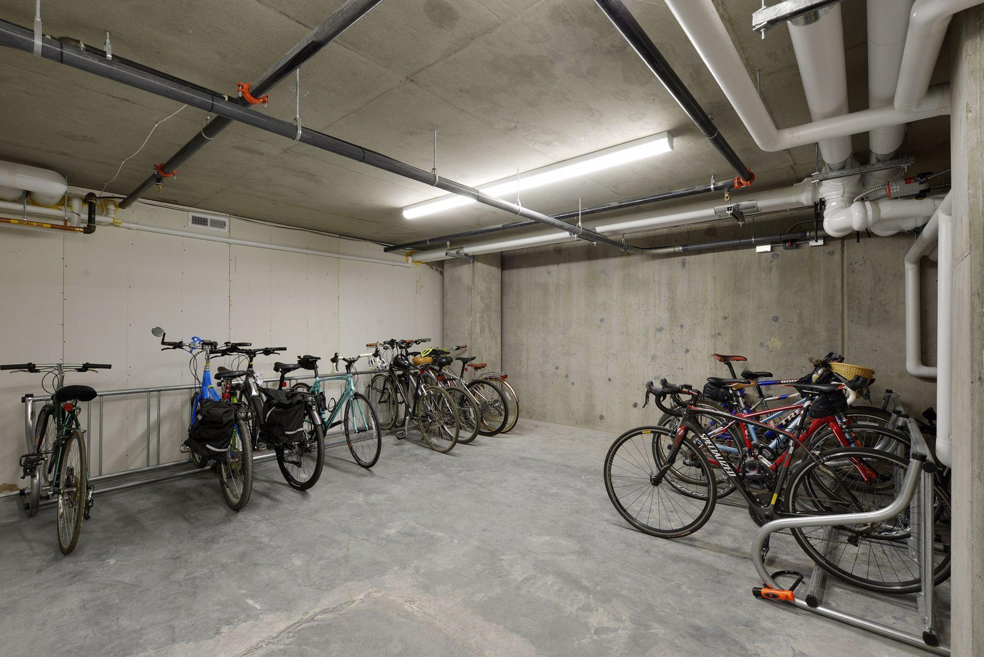 935 Lake Street E Unit: 209