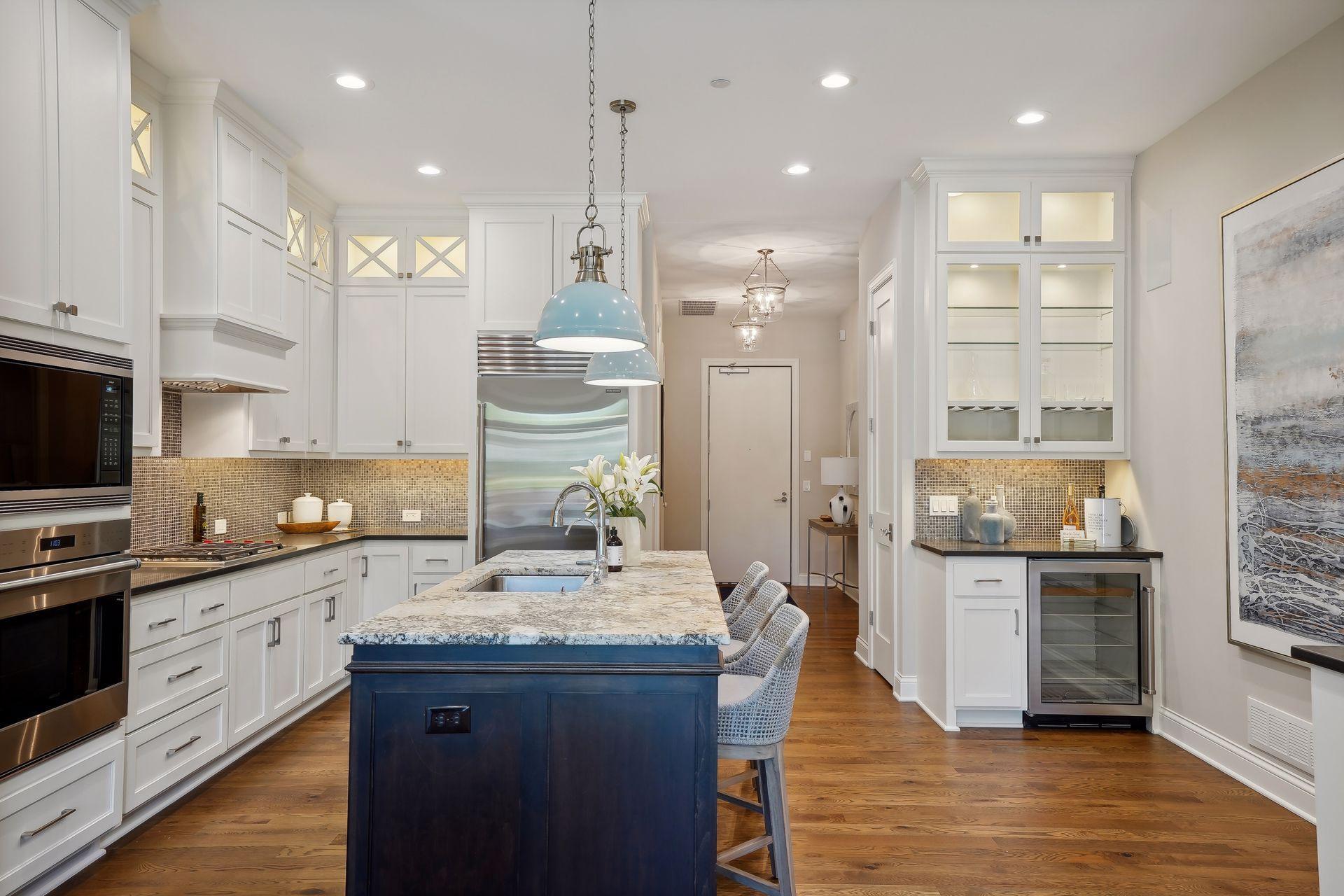 935 Lake Street E Unit: 209