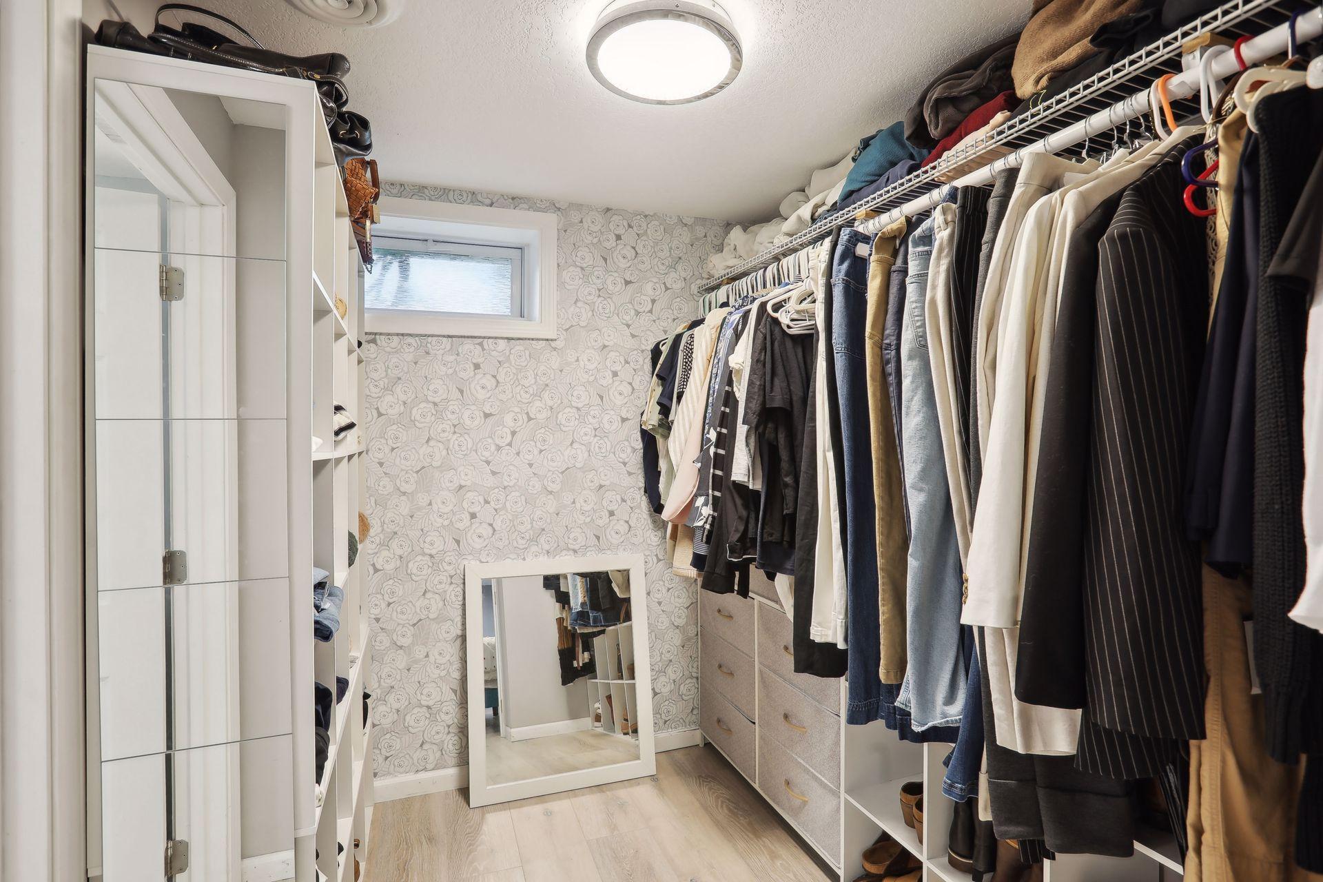 5100 Fairview Avenue N