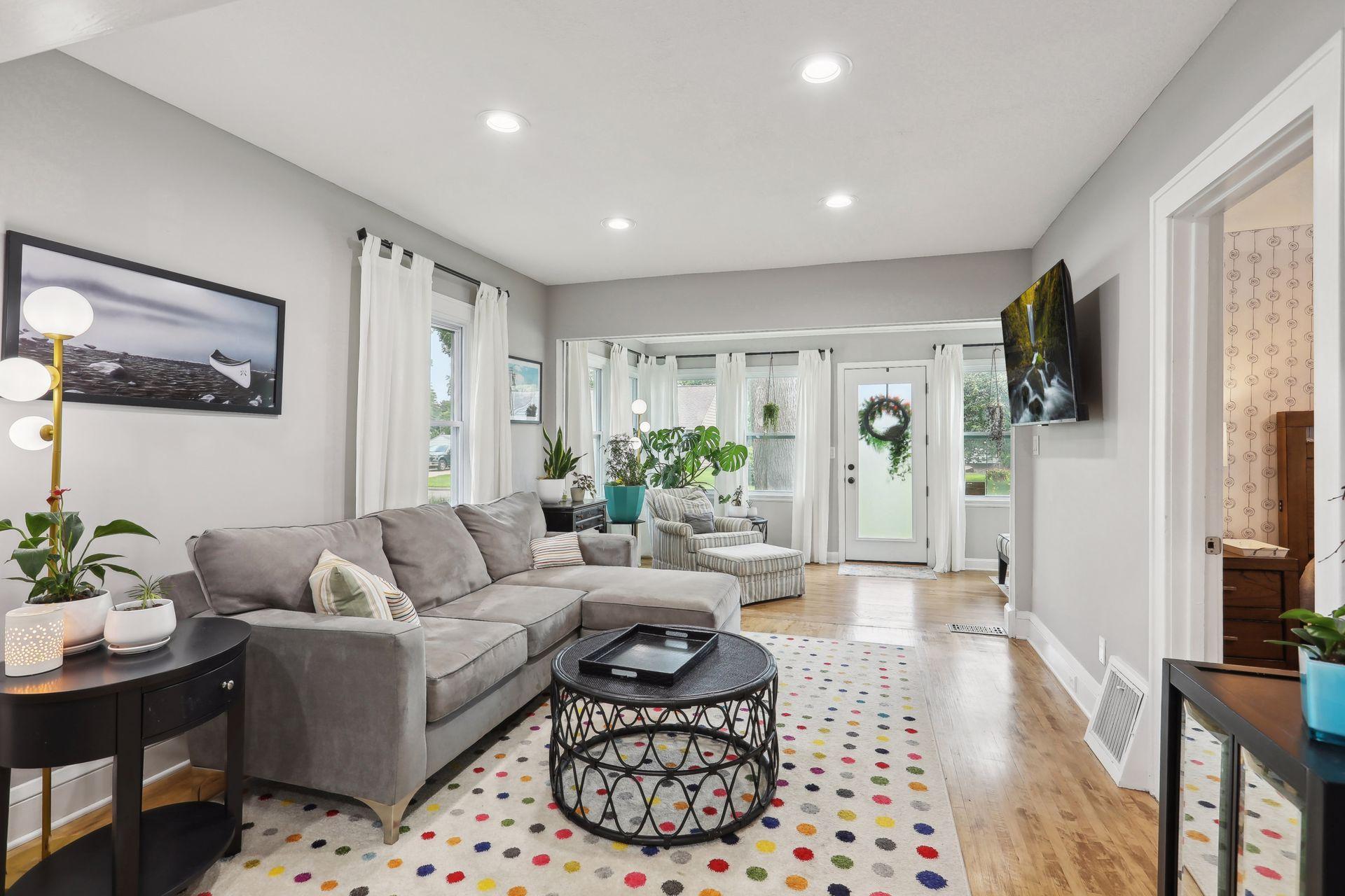 5100 Fairview Avenue N