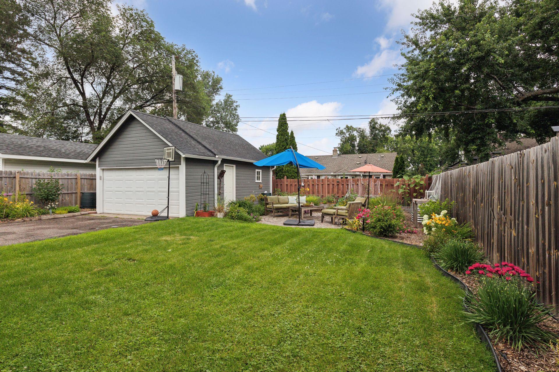 5100 Fairview Avenue N