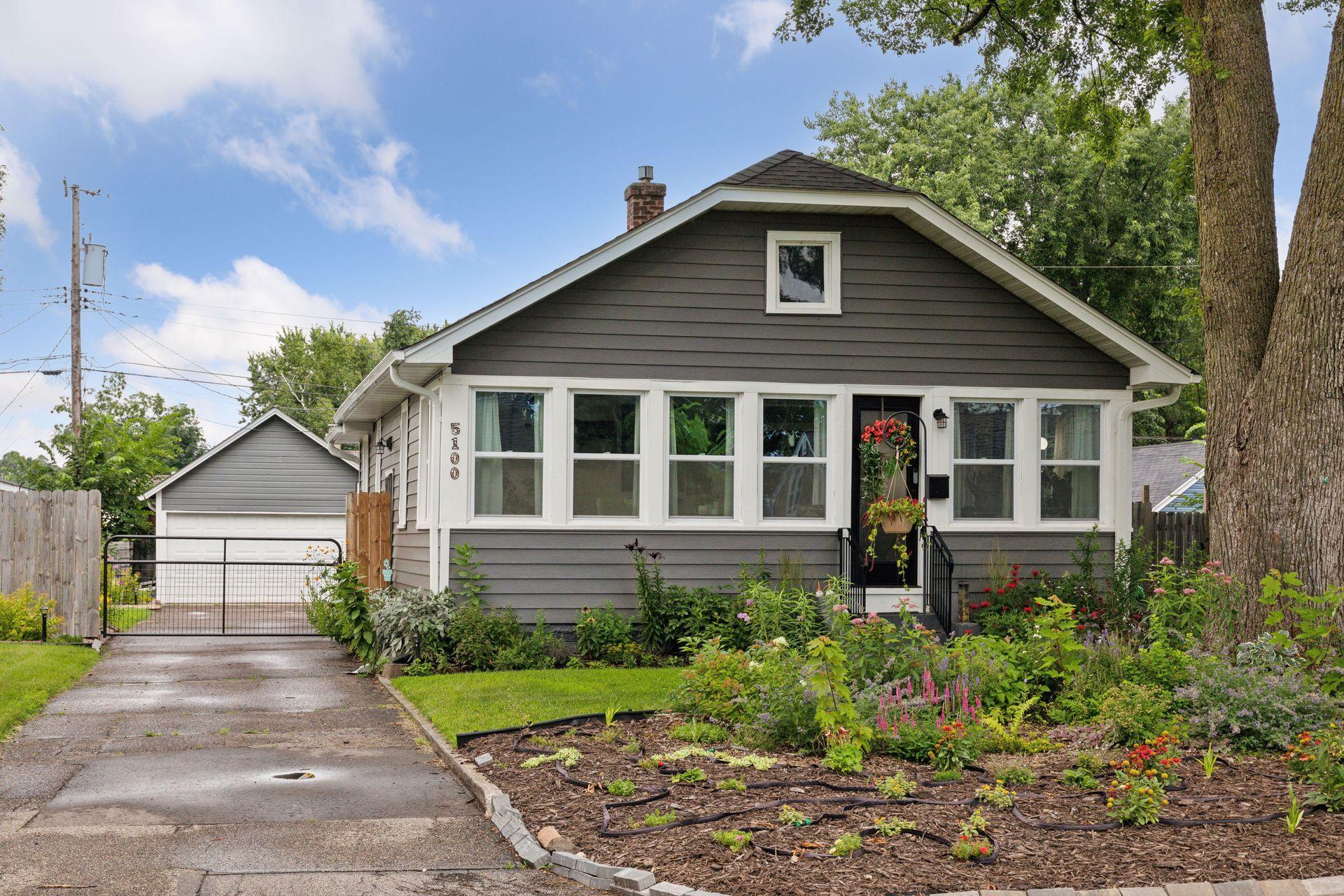 5100 Fairview Avenue N