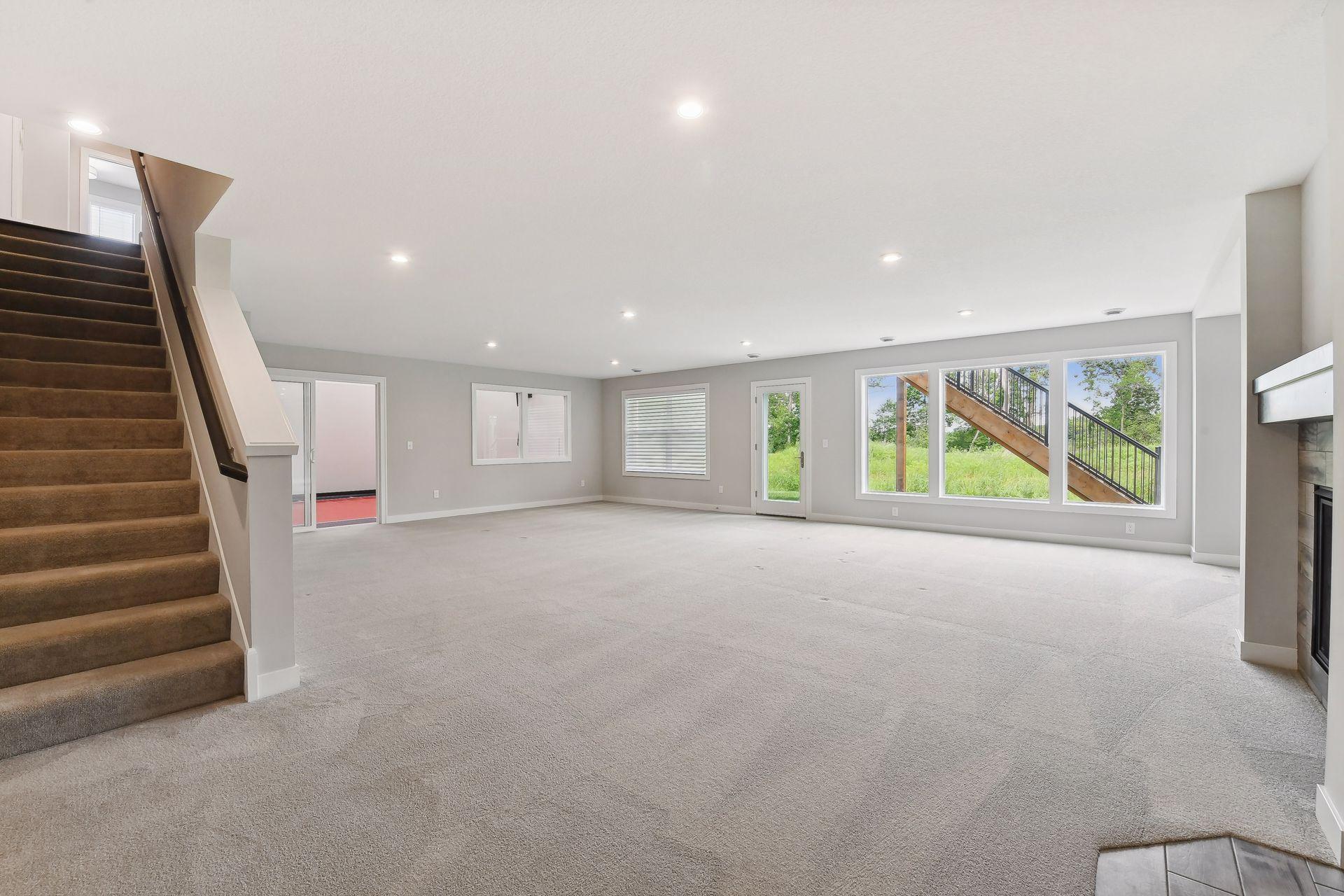 18910 56th Avenue N