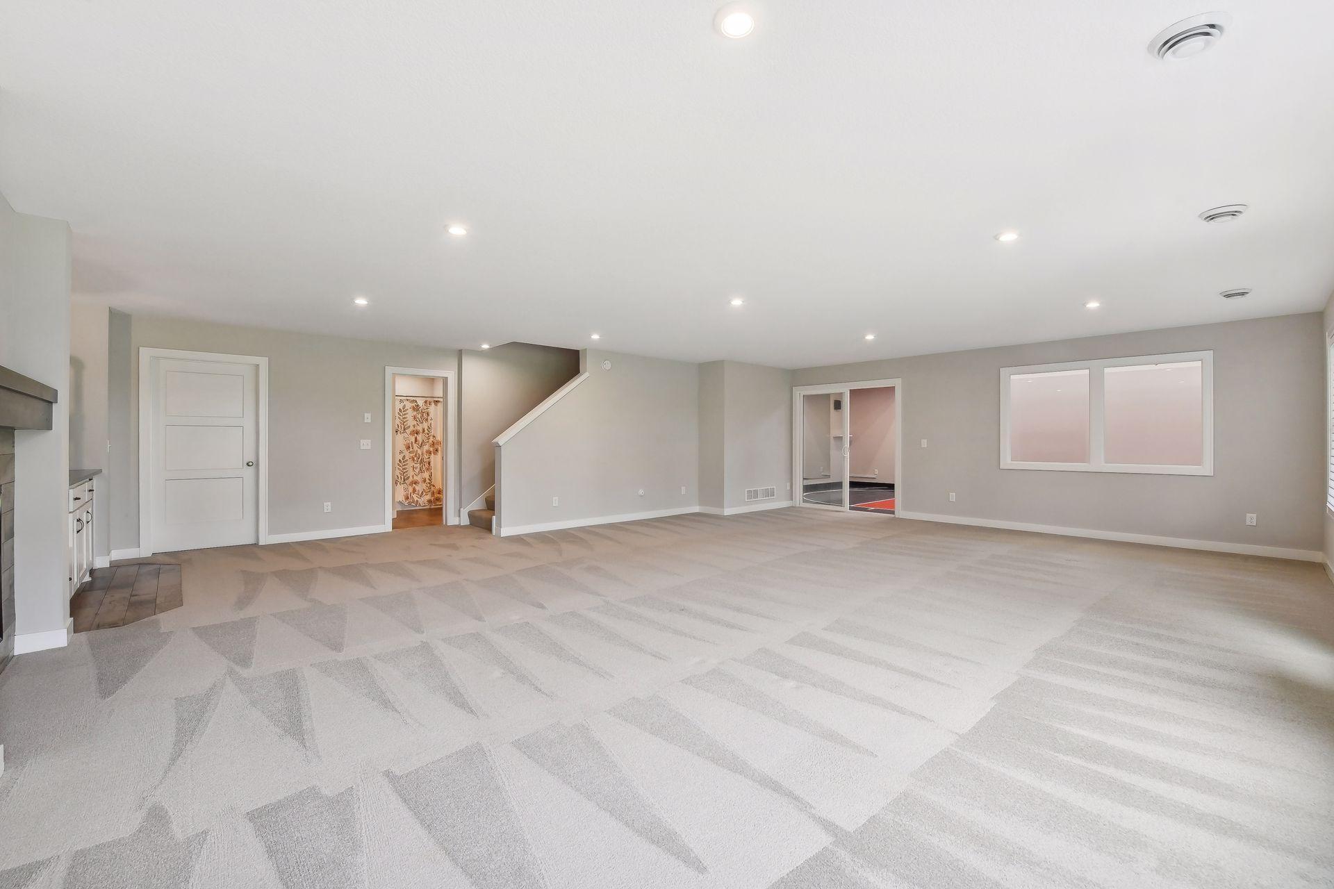 18910 56th Avenue N