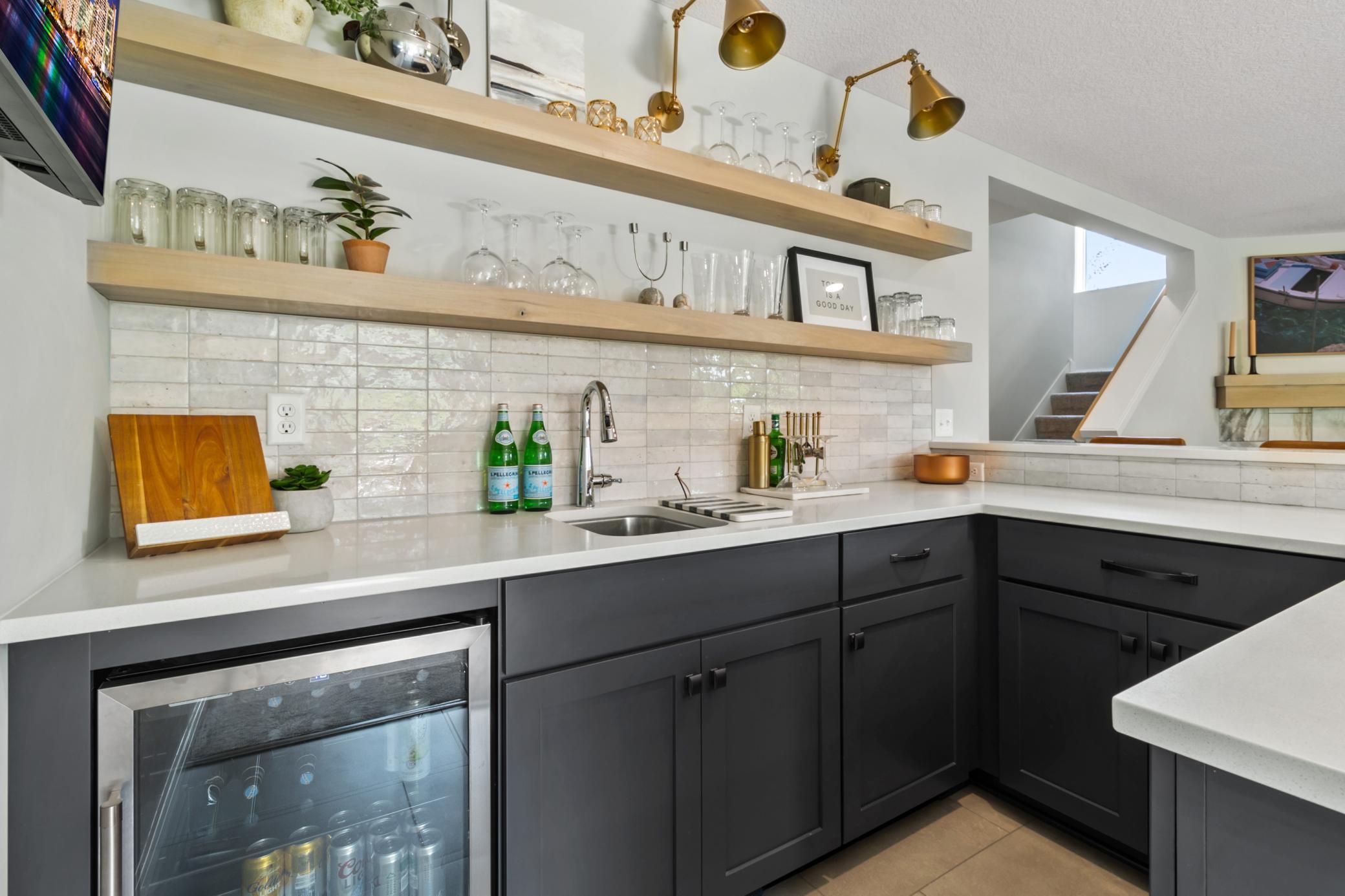 5985 Alvarado Lane N