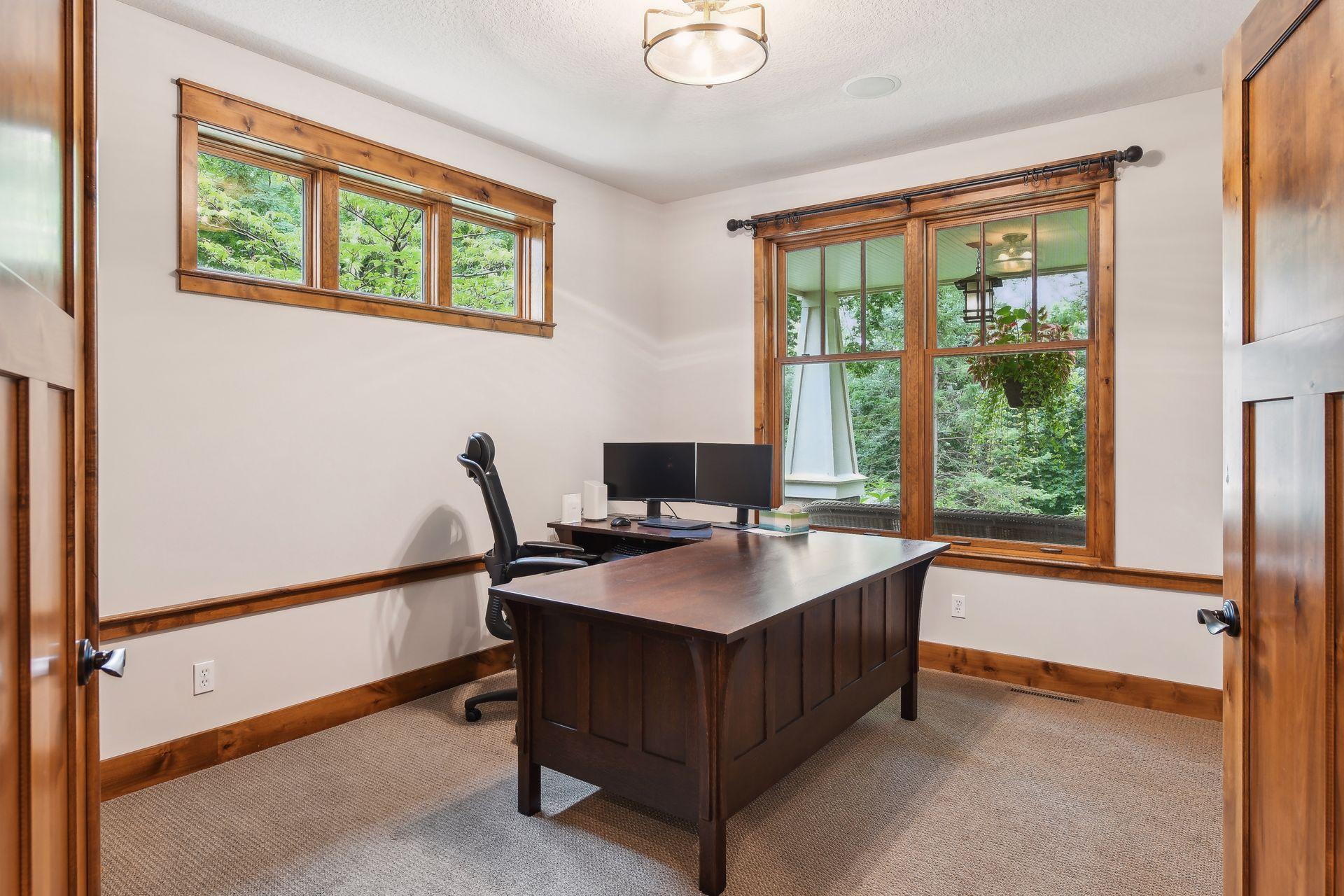 1825 Forestview Lane N