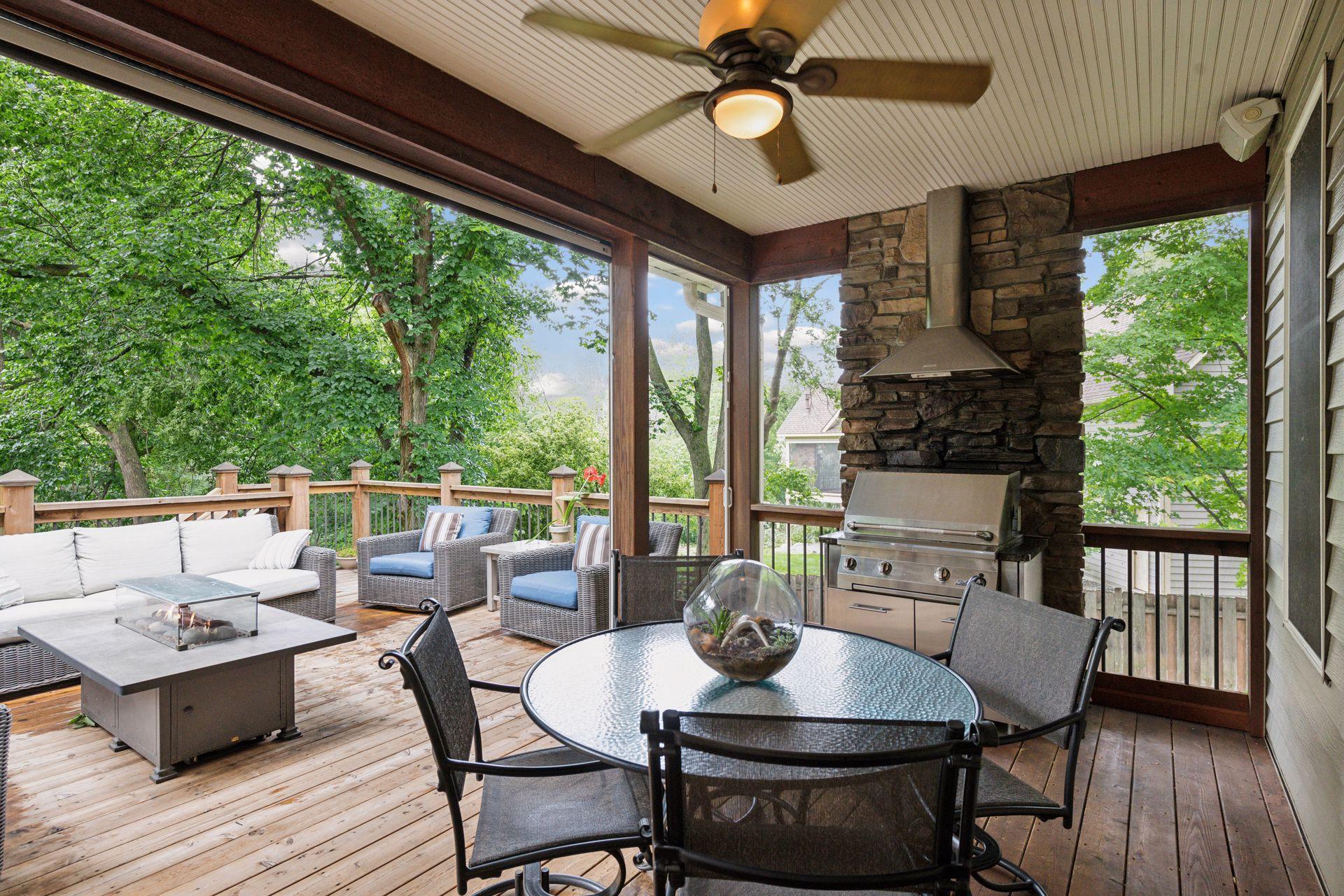 1825 Forestview Lane N