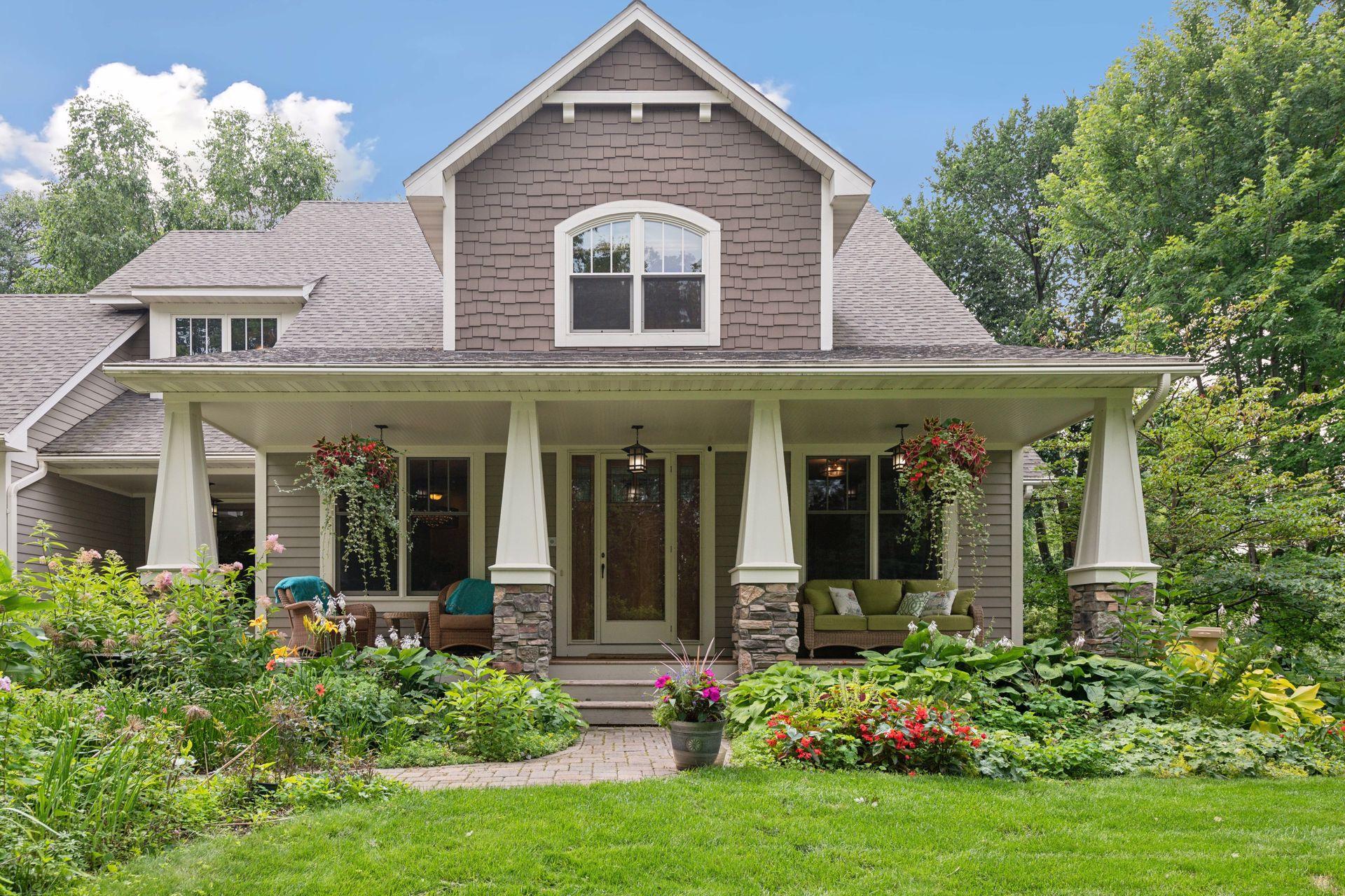 1825 Forestview Lane N