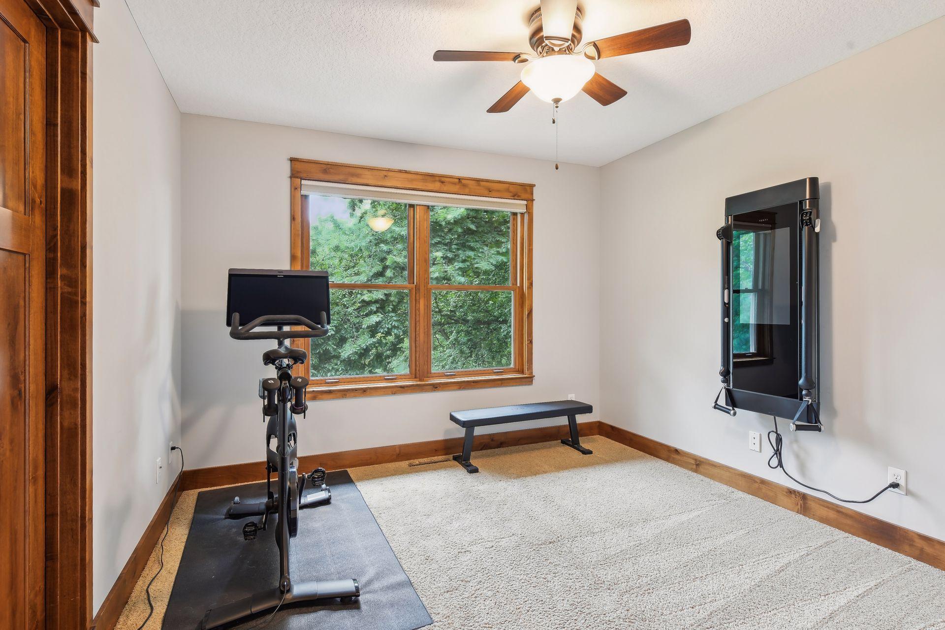 1825 Forestview Lane N