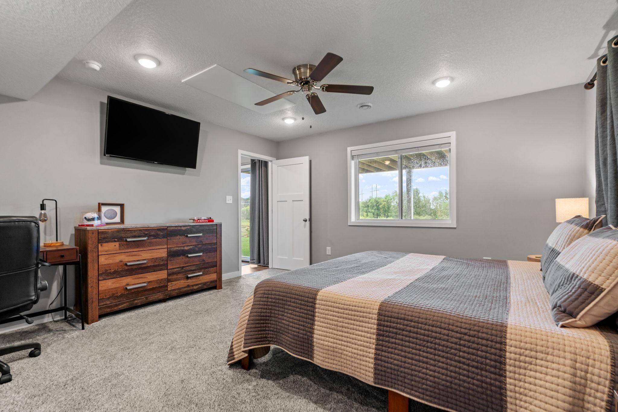 11215 Meadow View Lane