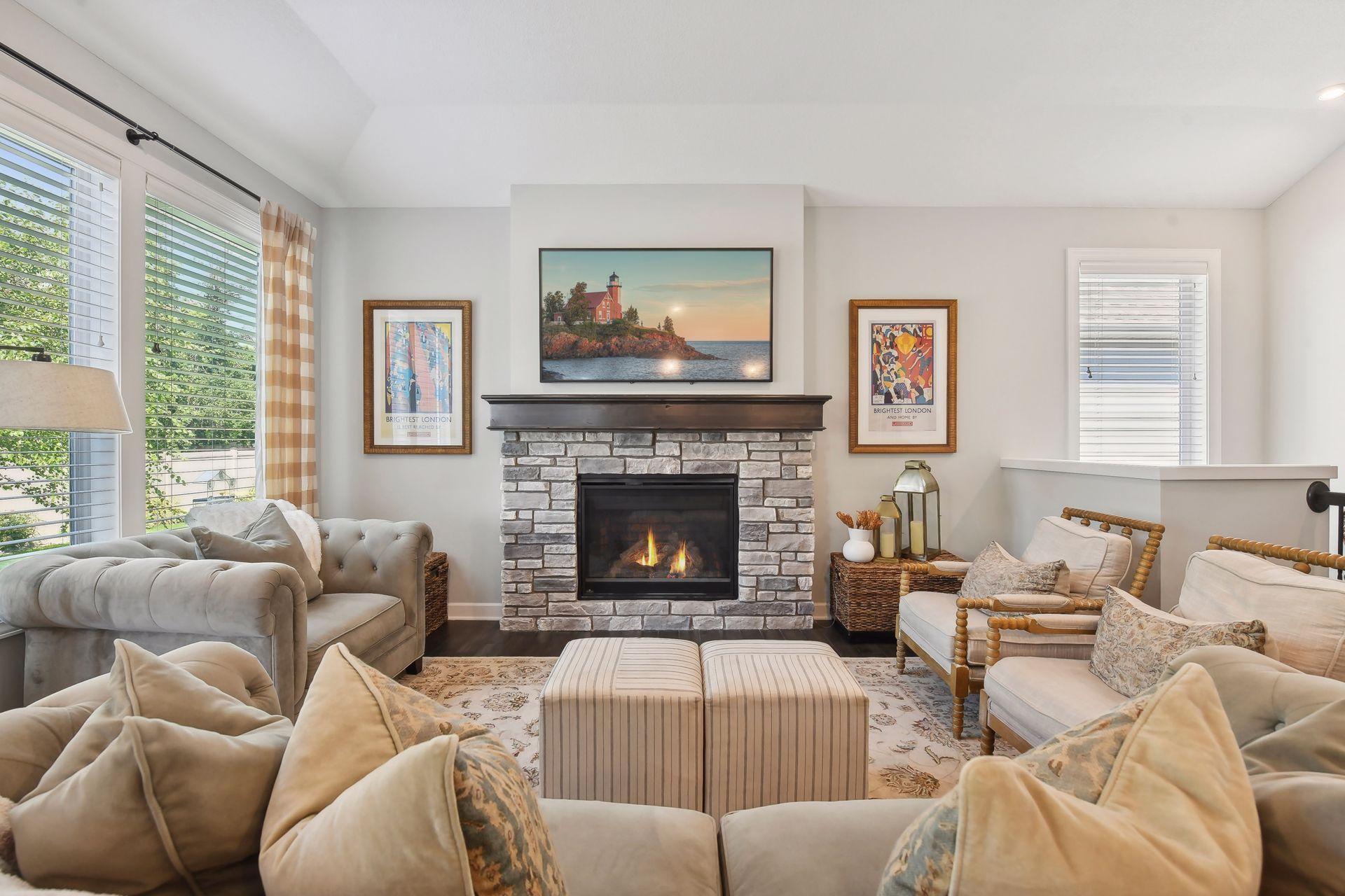 4585 Alvarado Lane N